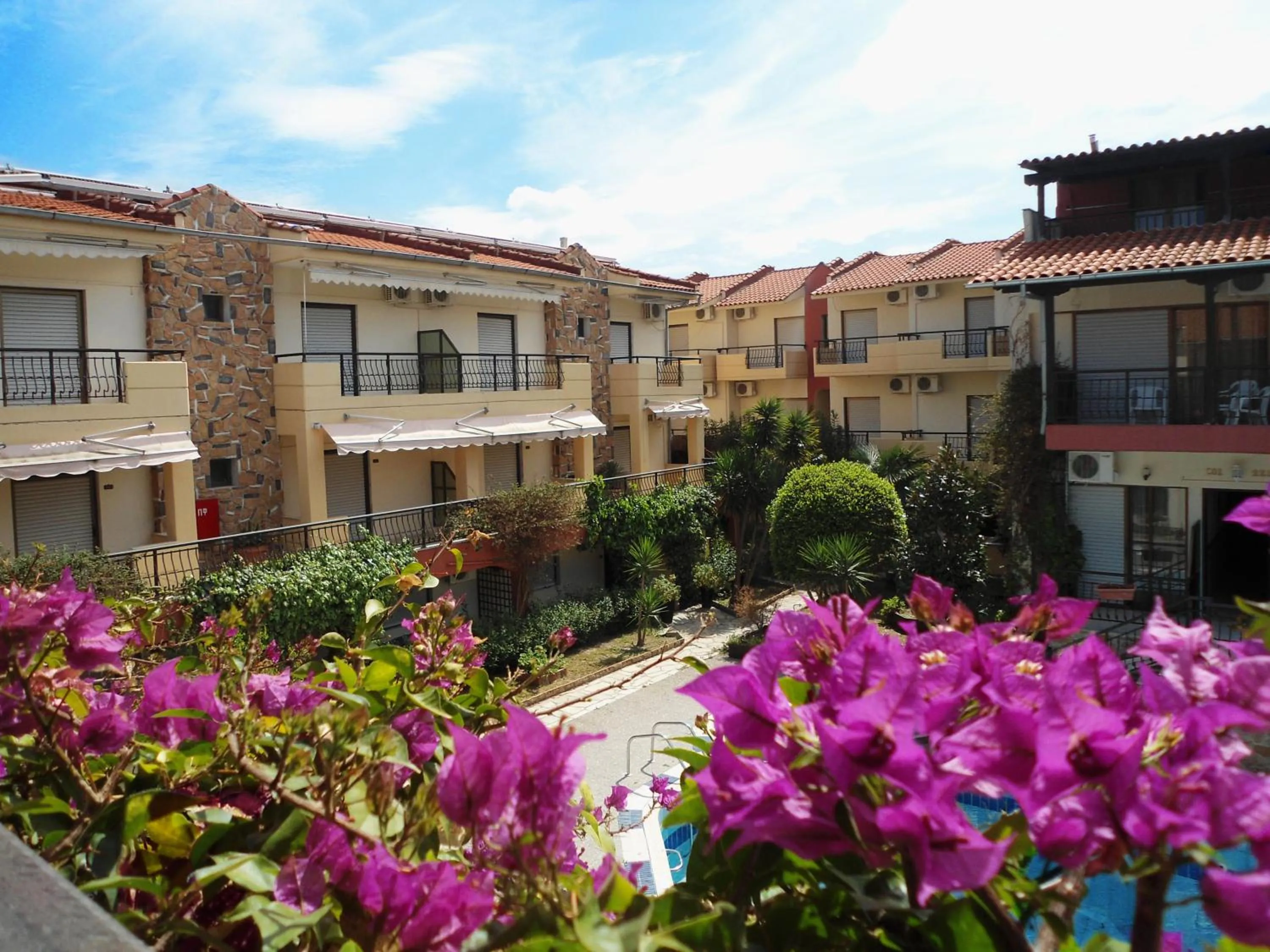 Property building in Litus Oliva