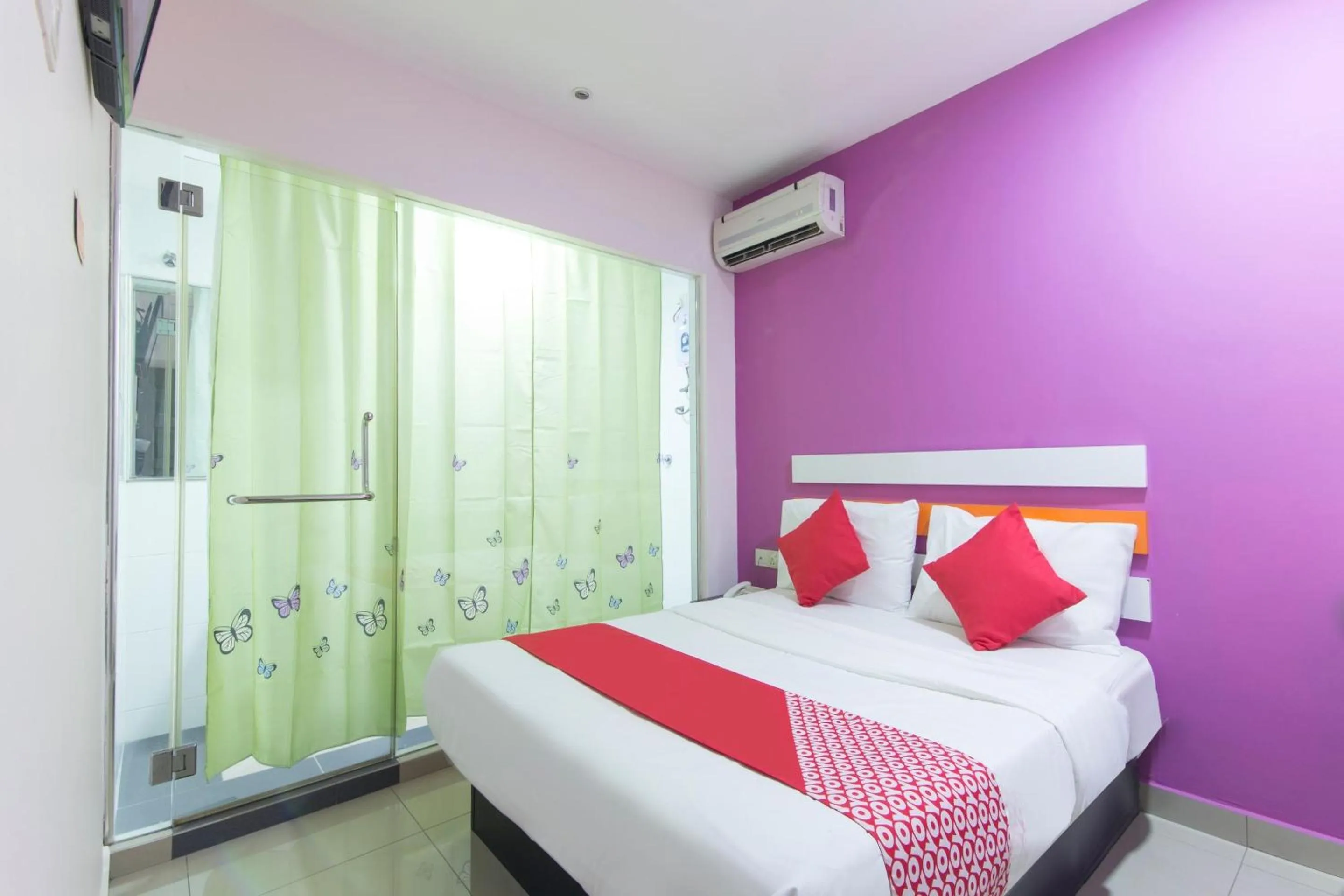 Bedroom in Super OYO 90296 Red Orange Hotel Port Klang