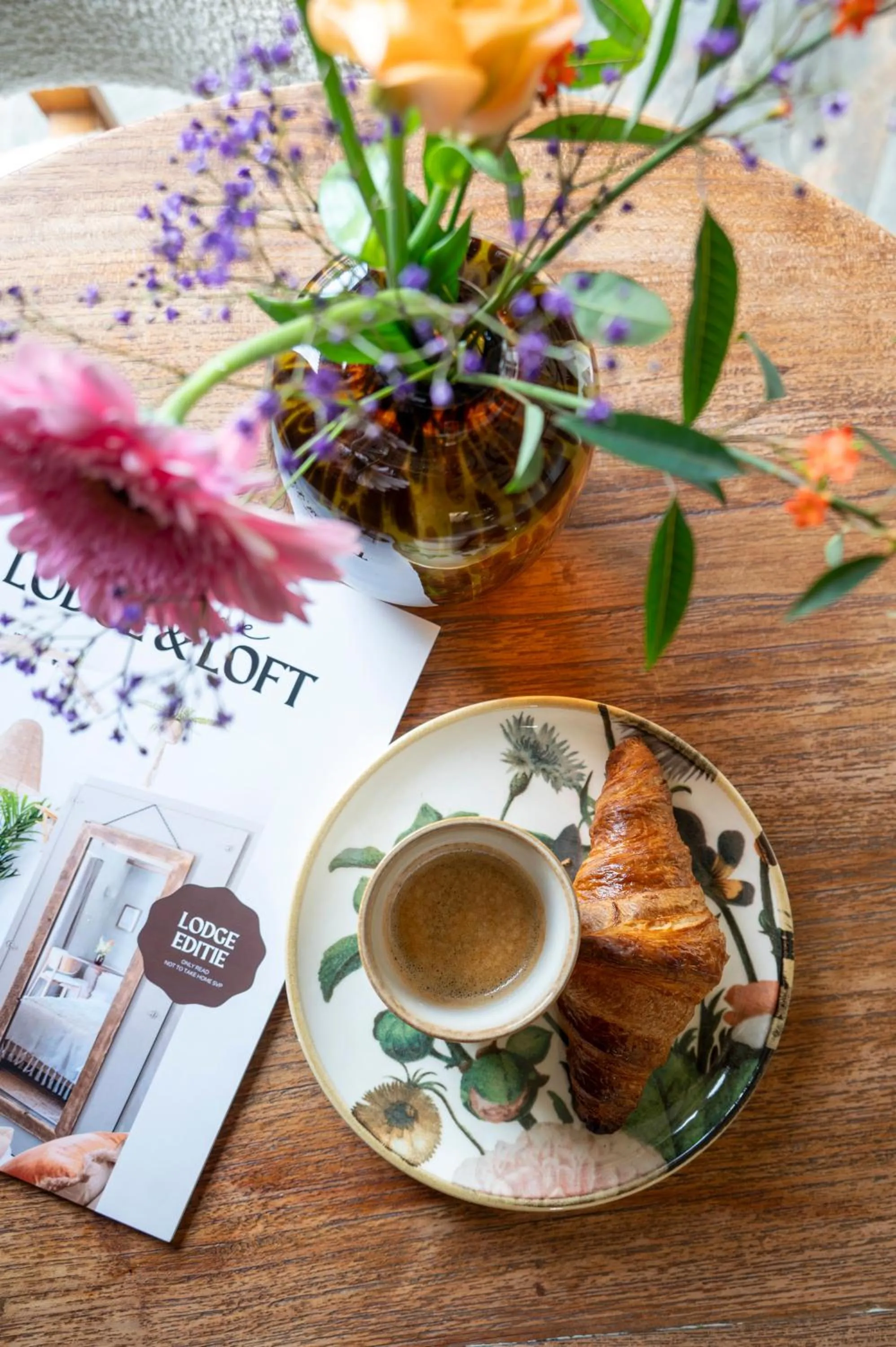 Dining area in LODGE & LOFT