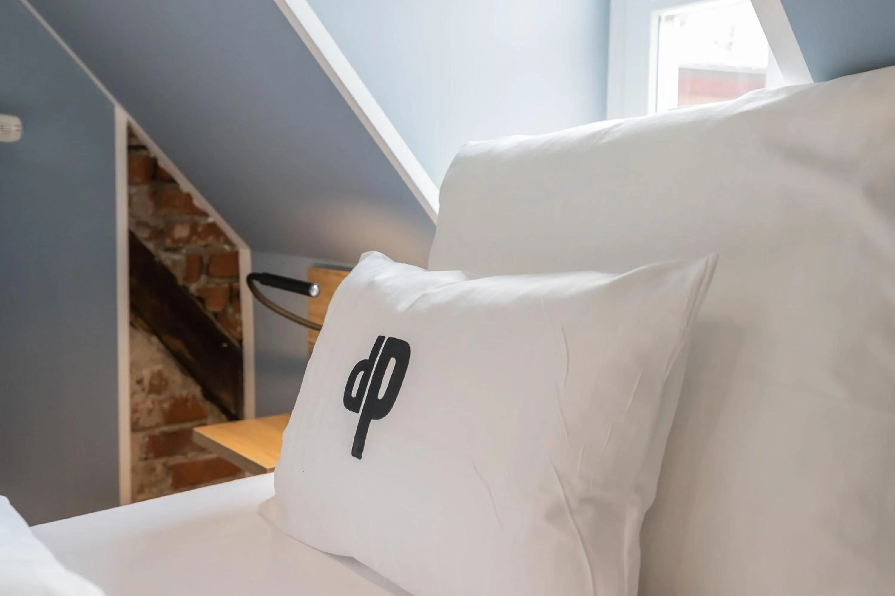 Bed in Oldtown Studios by dasPaul