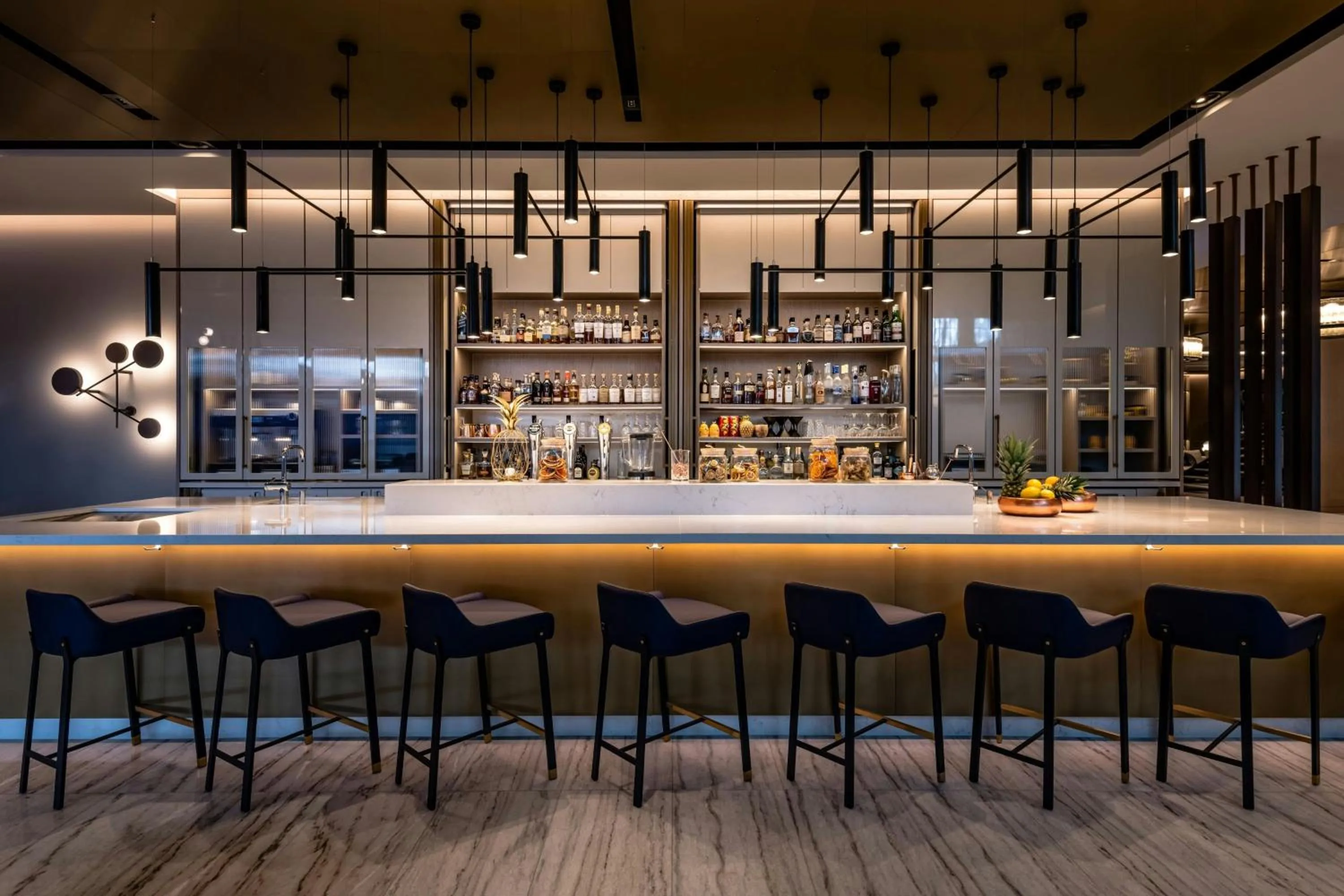 Lounge or bar in Zurich Marriott Hotel
