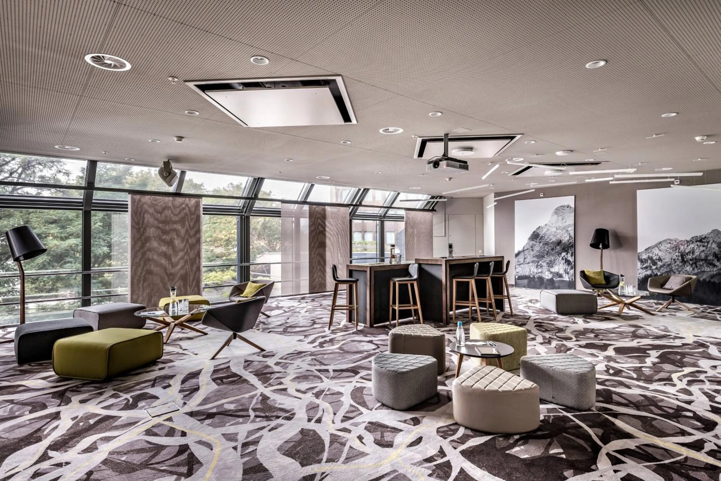 Meeting/conference room in Zurich Marriott Hotel