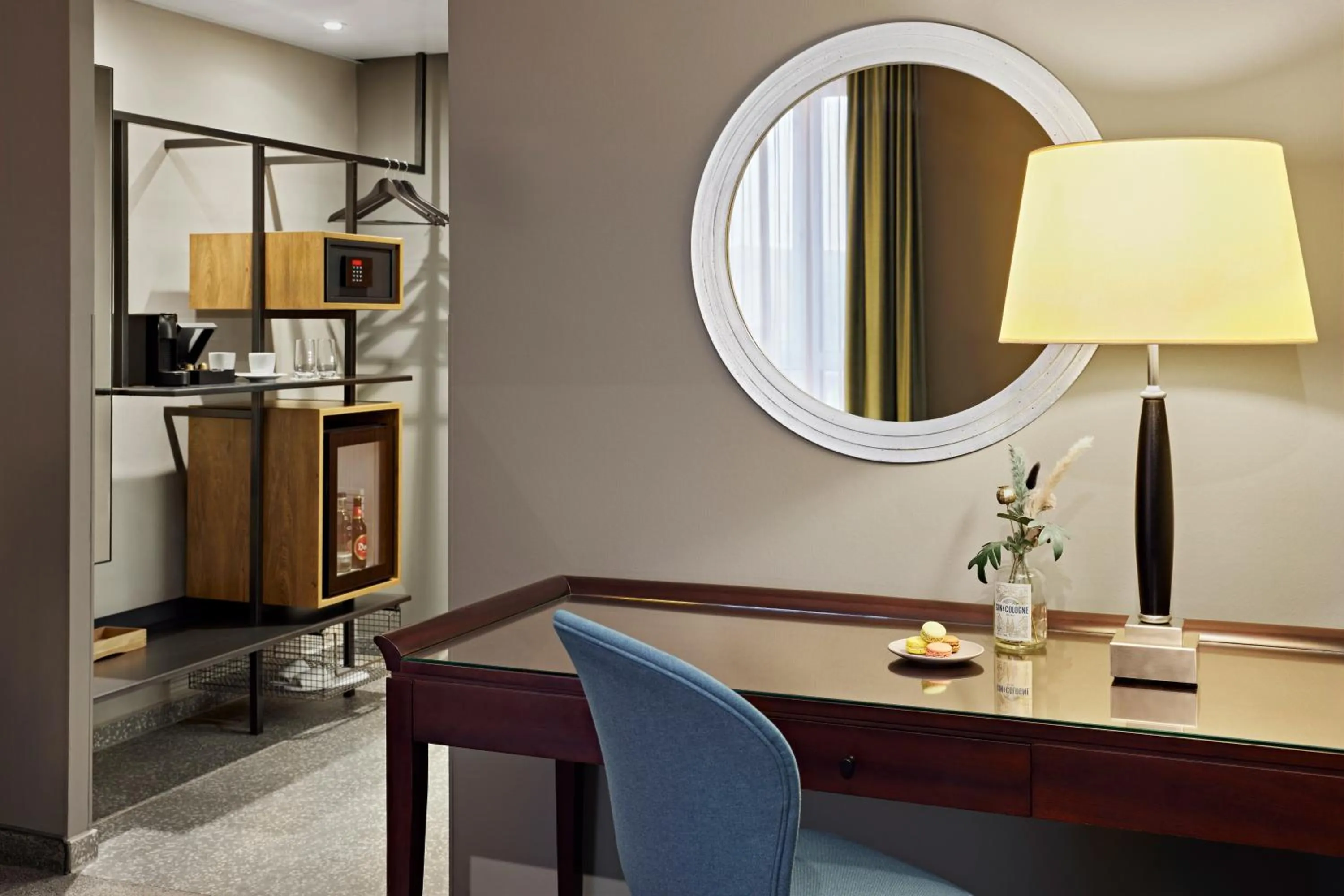 wardrobe in Lindner Hotel Cologne City Plaza, part of JdV by Hyatt