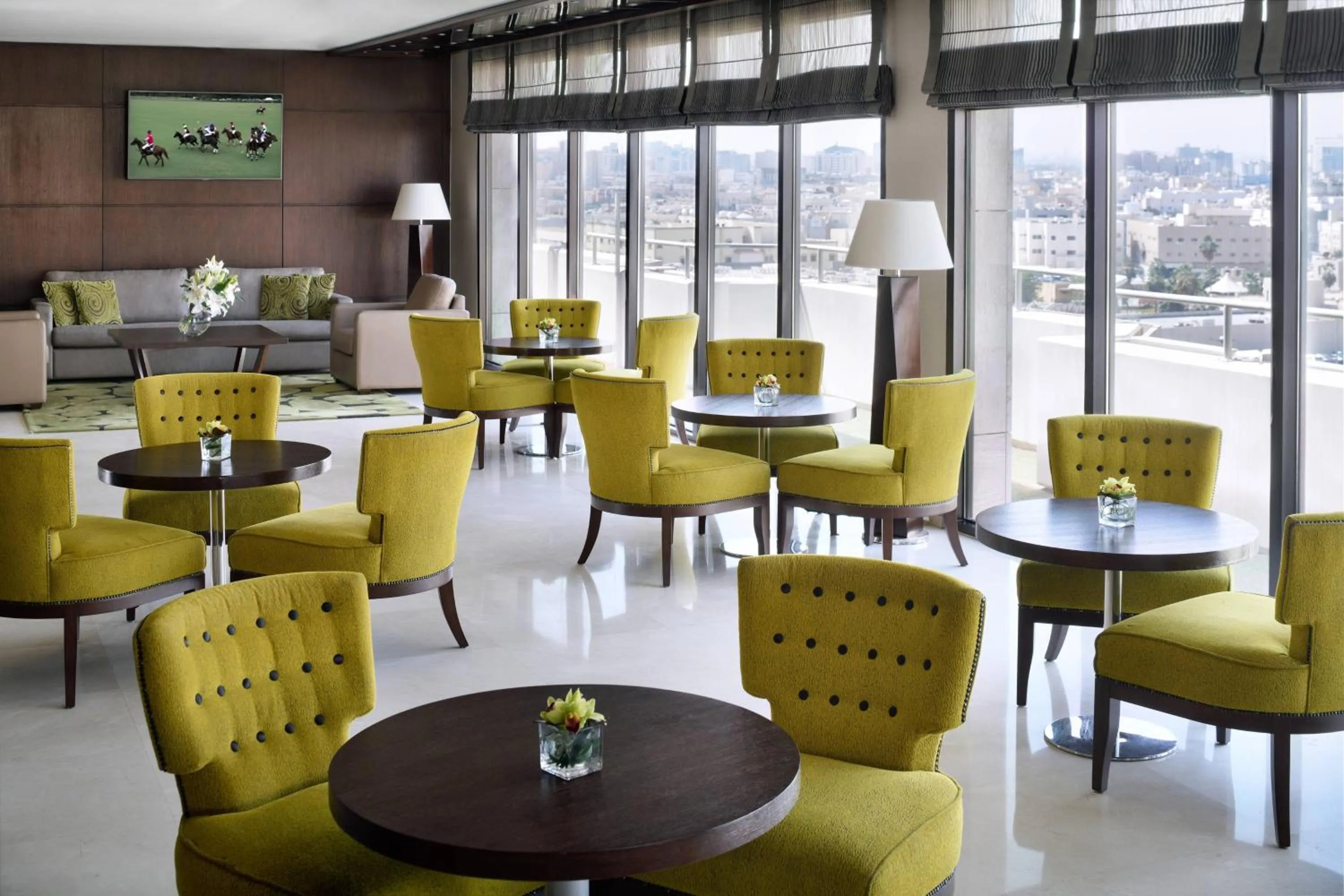 Lounge or bar in Riyadh Marriott Hotel