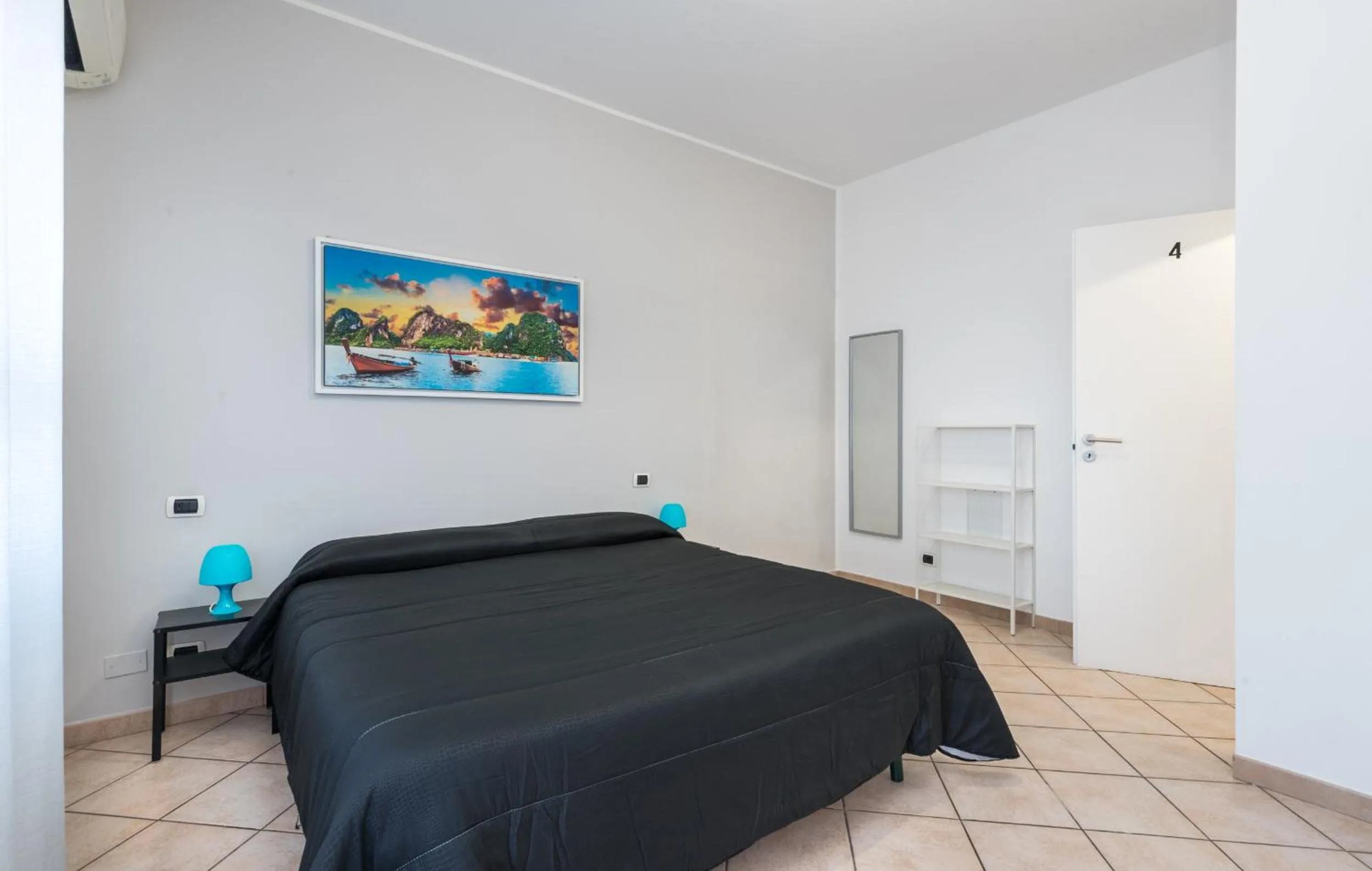 Bed in Travelershome 7Metri Ciampino GuestHouse