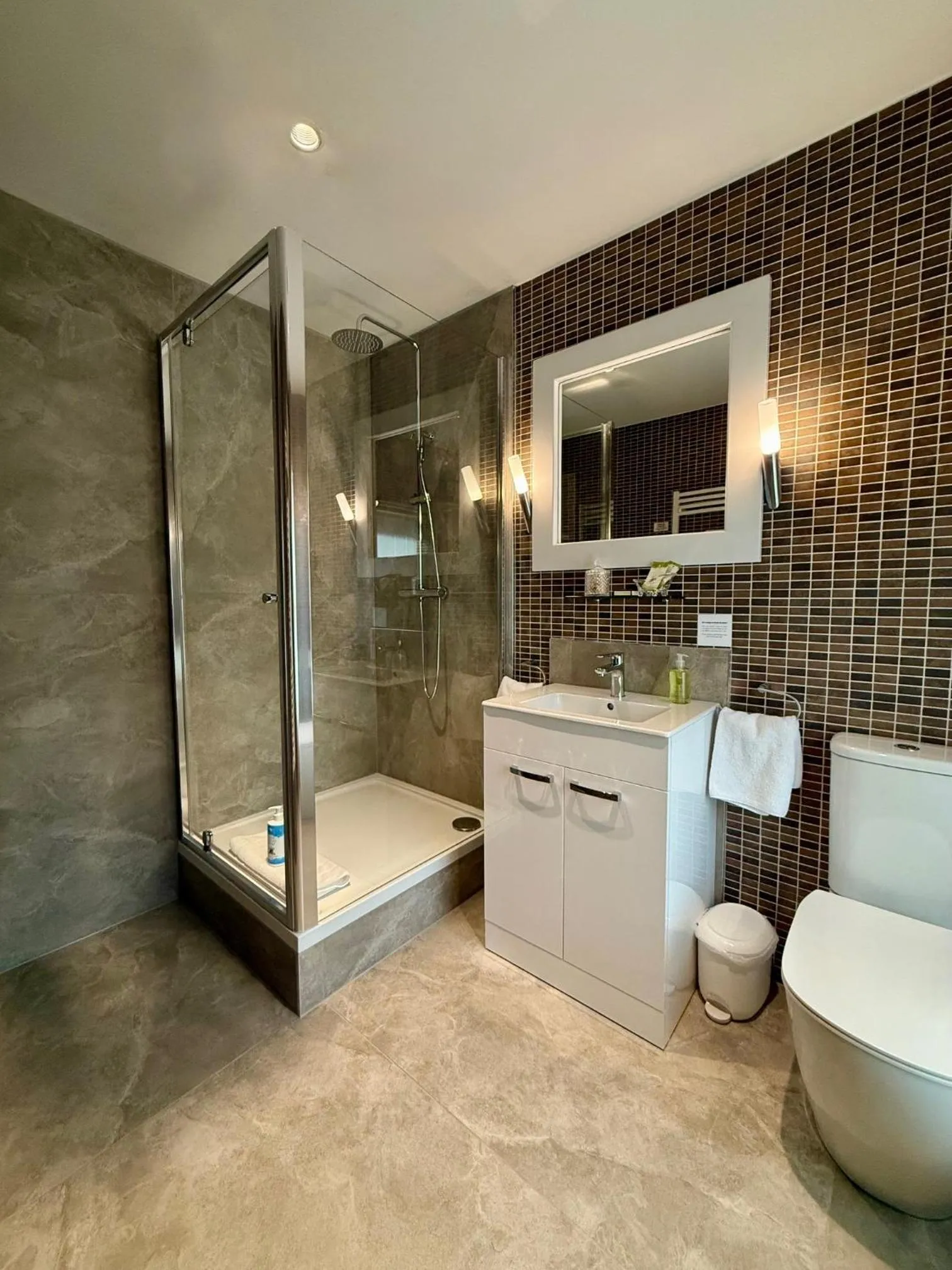 Bathroom in Hebden Townhouse