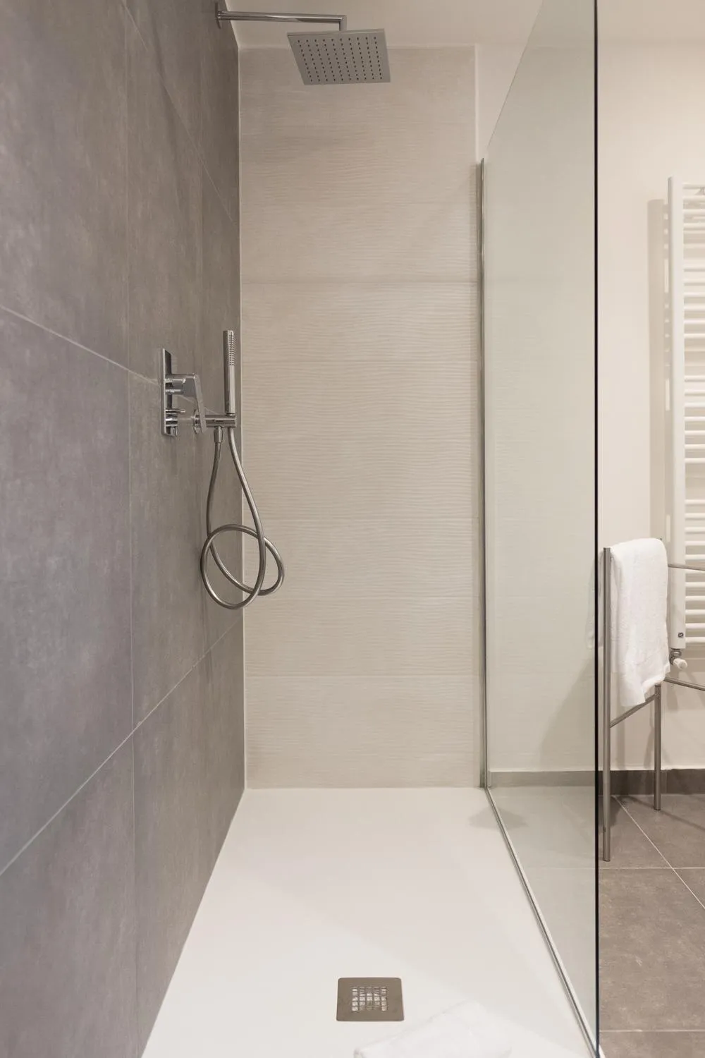 Shower in Amiata Suite