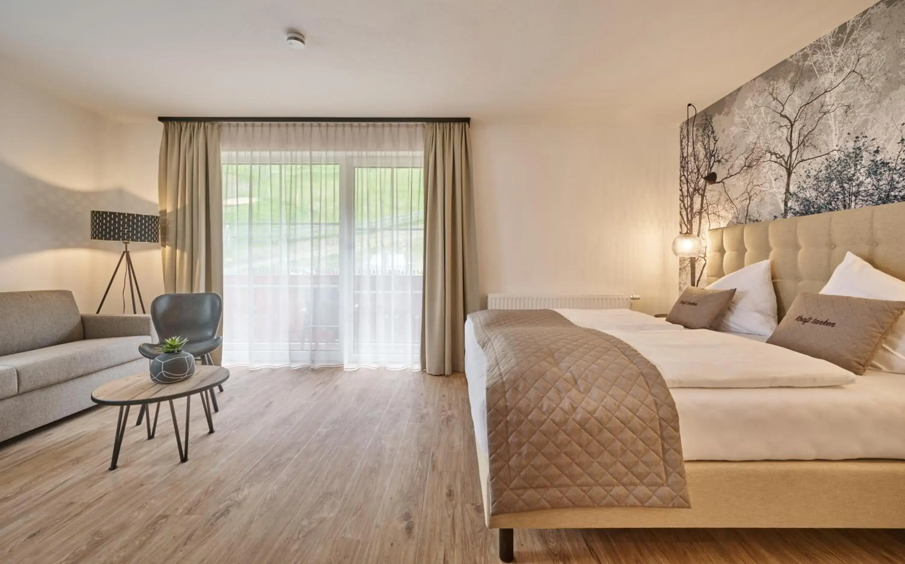 Large Double Room in Alpendorf Hotel Stern Large Double Room in Alpendorf Hotel Stern