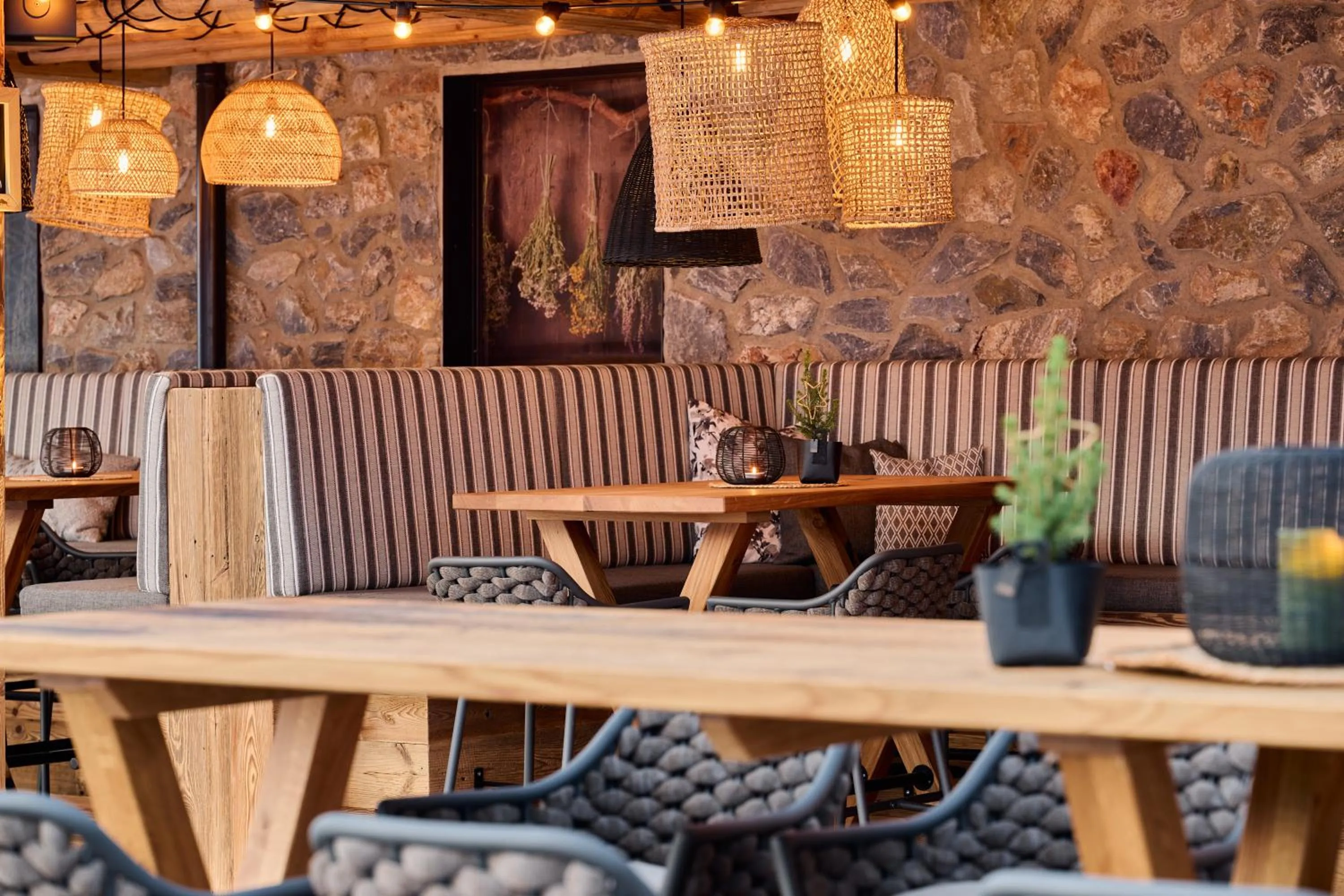 Restaurant/places to eat in Alpendorf Hotel Stern