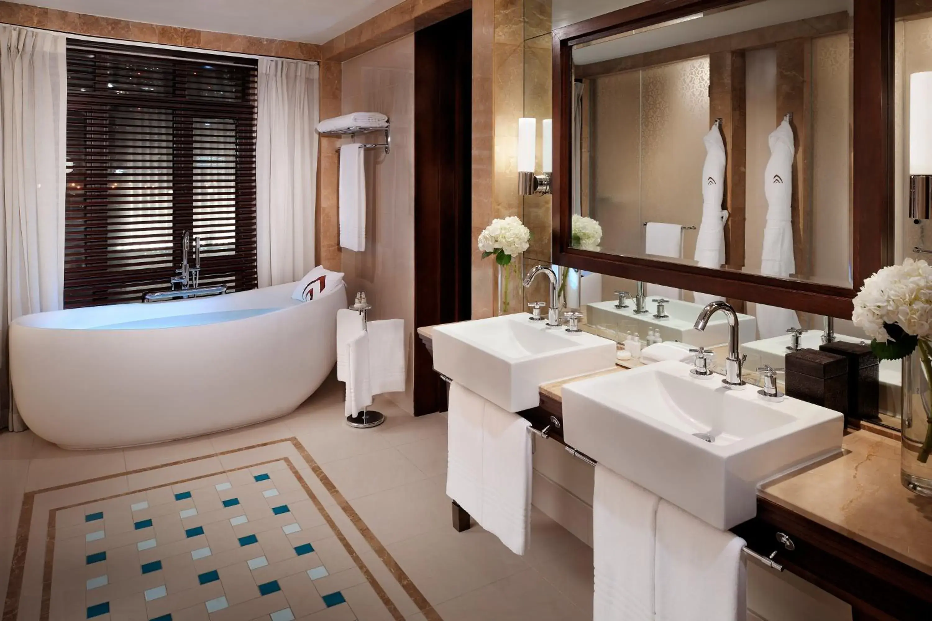 Bathroom in Palace Downtown Bathroom in Palace Downtown