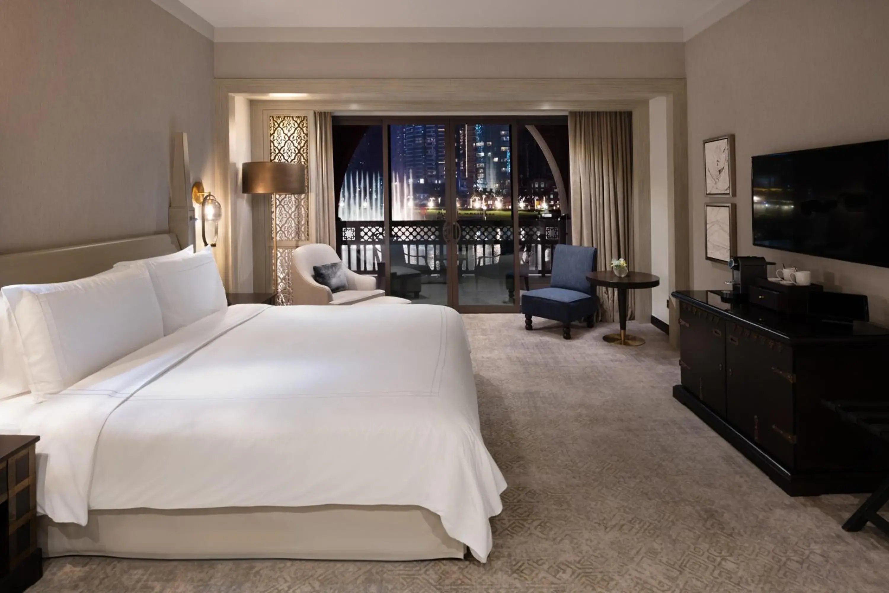 Bedroom, Bed in Palace Downtown Bedroom, Bed in Palace Downtown