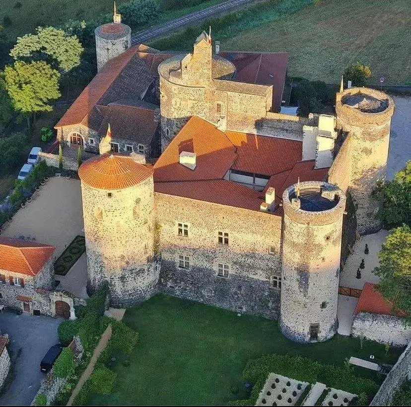 Château de Saint Vidal Château de Saint Vidal