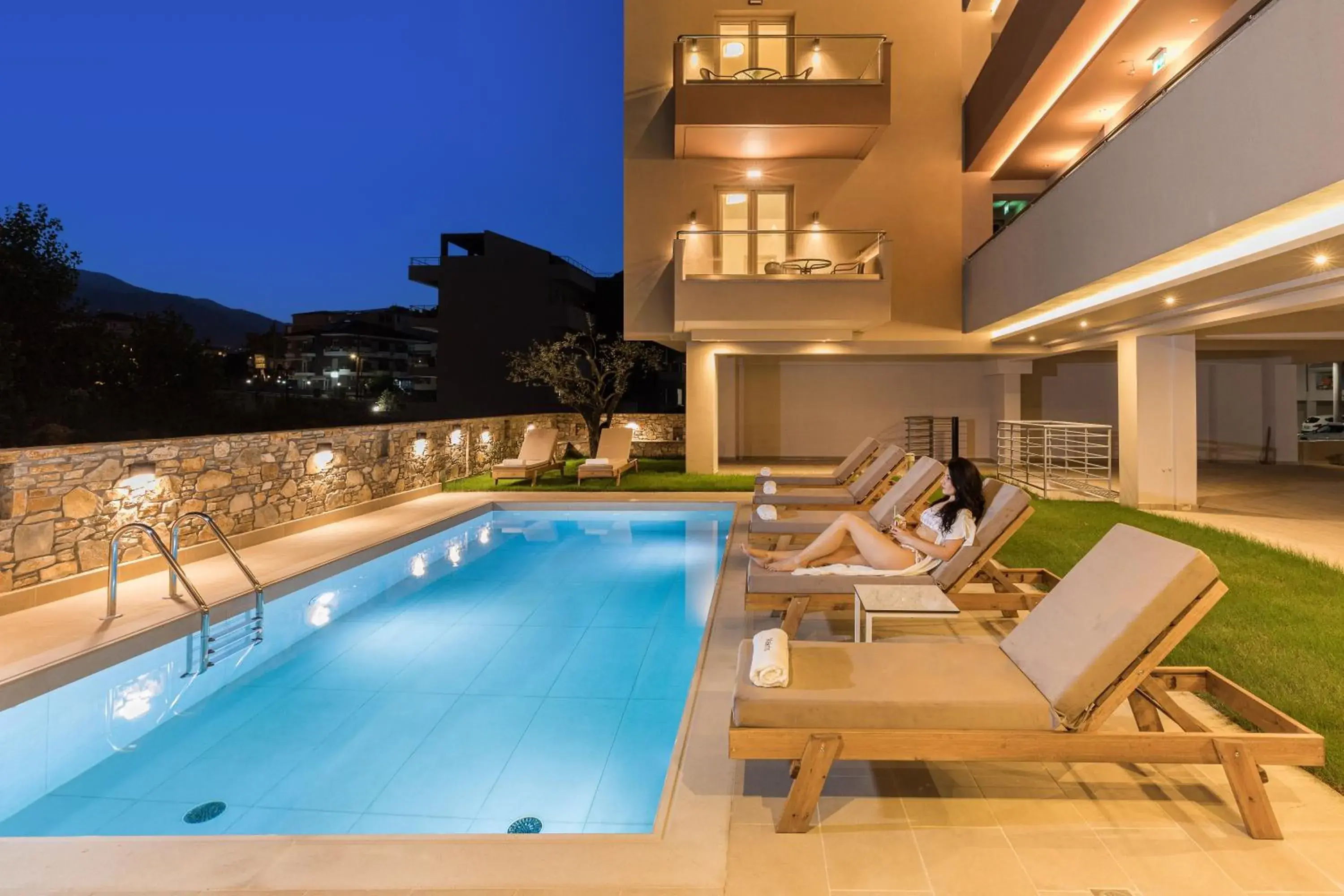 Makris Luxury Rooms Makris Luxury Rooms