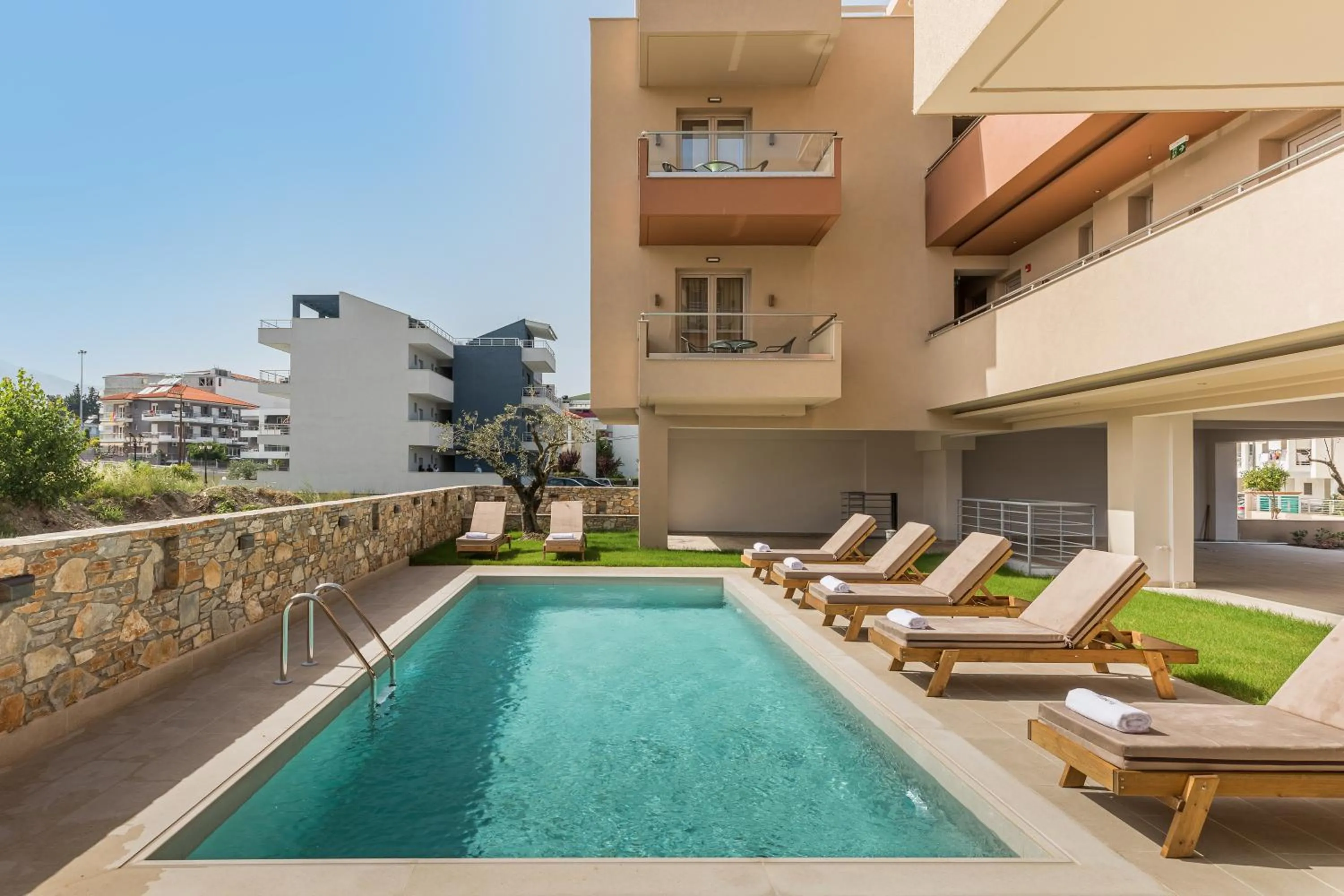 Swimming pool in Makris Luxury Rooms
