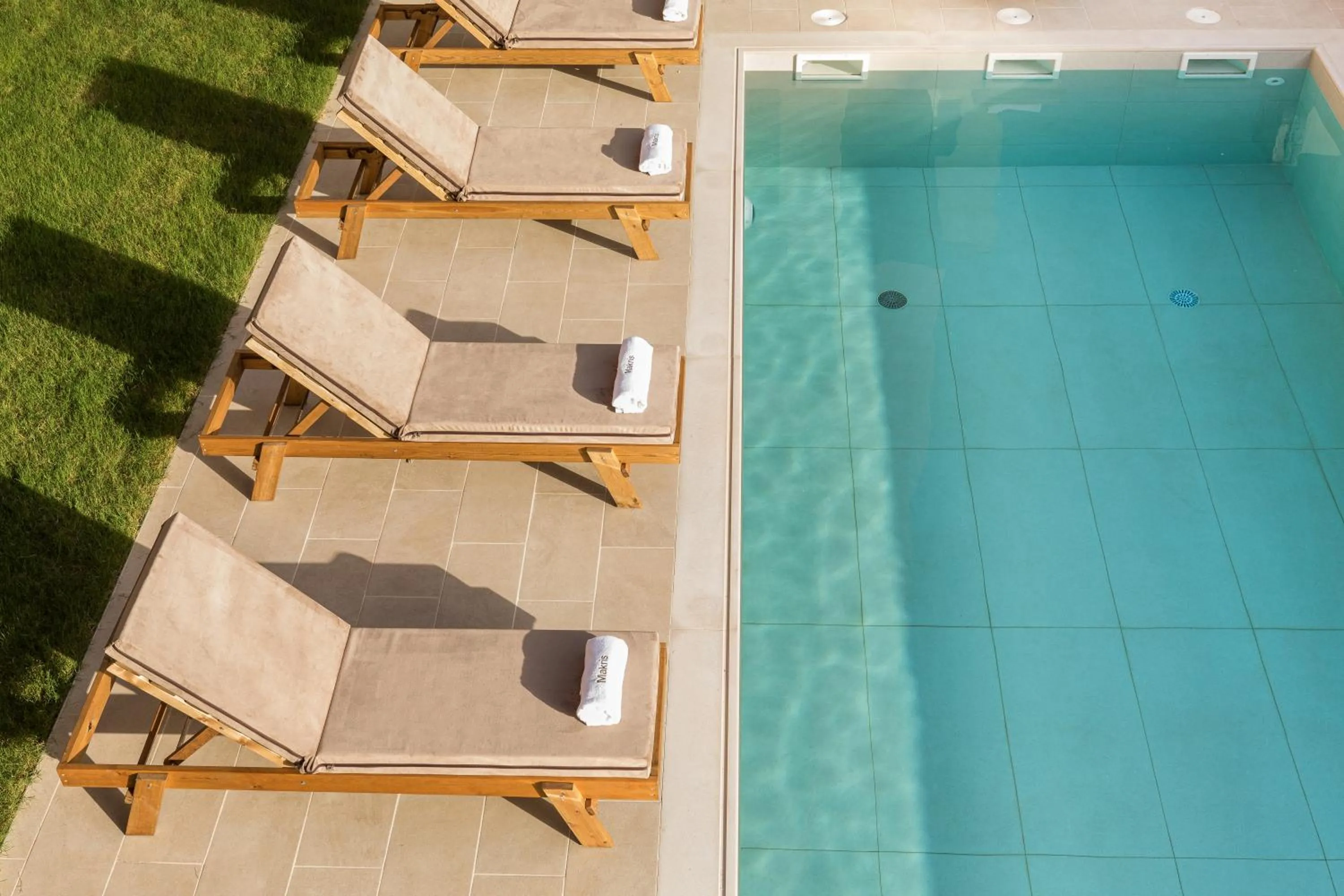 Swimming pool in Makris Luxury Rooms