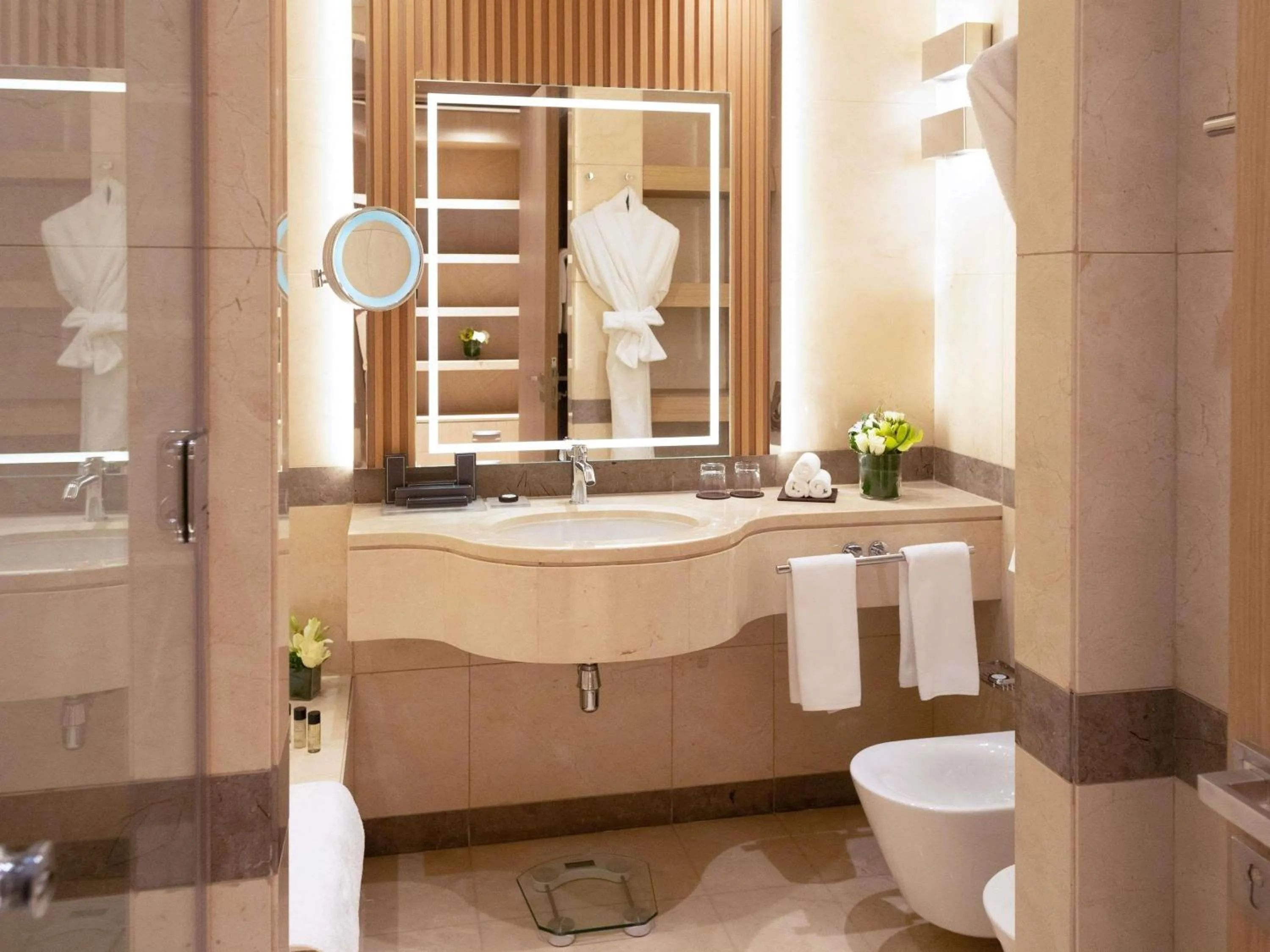 Bedroom in La Cigale Hotel Managed by Accor