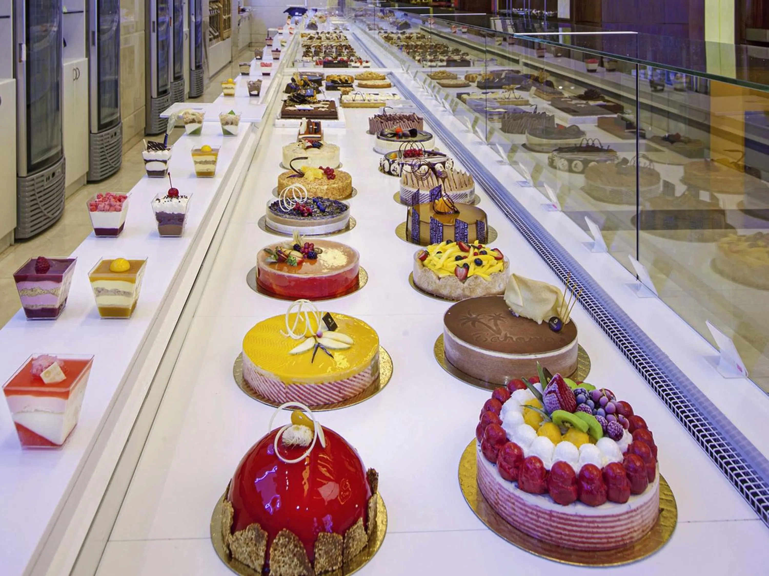 Restaurant/places to eat in La Cigale Hotel Managed by Accor