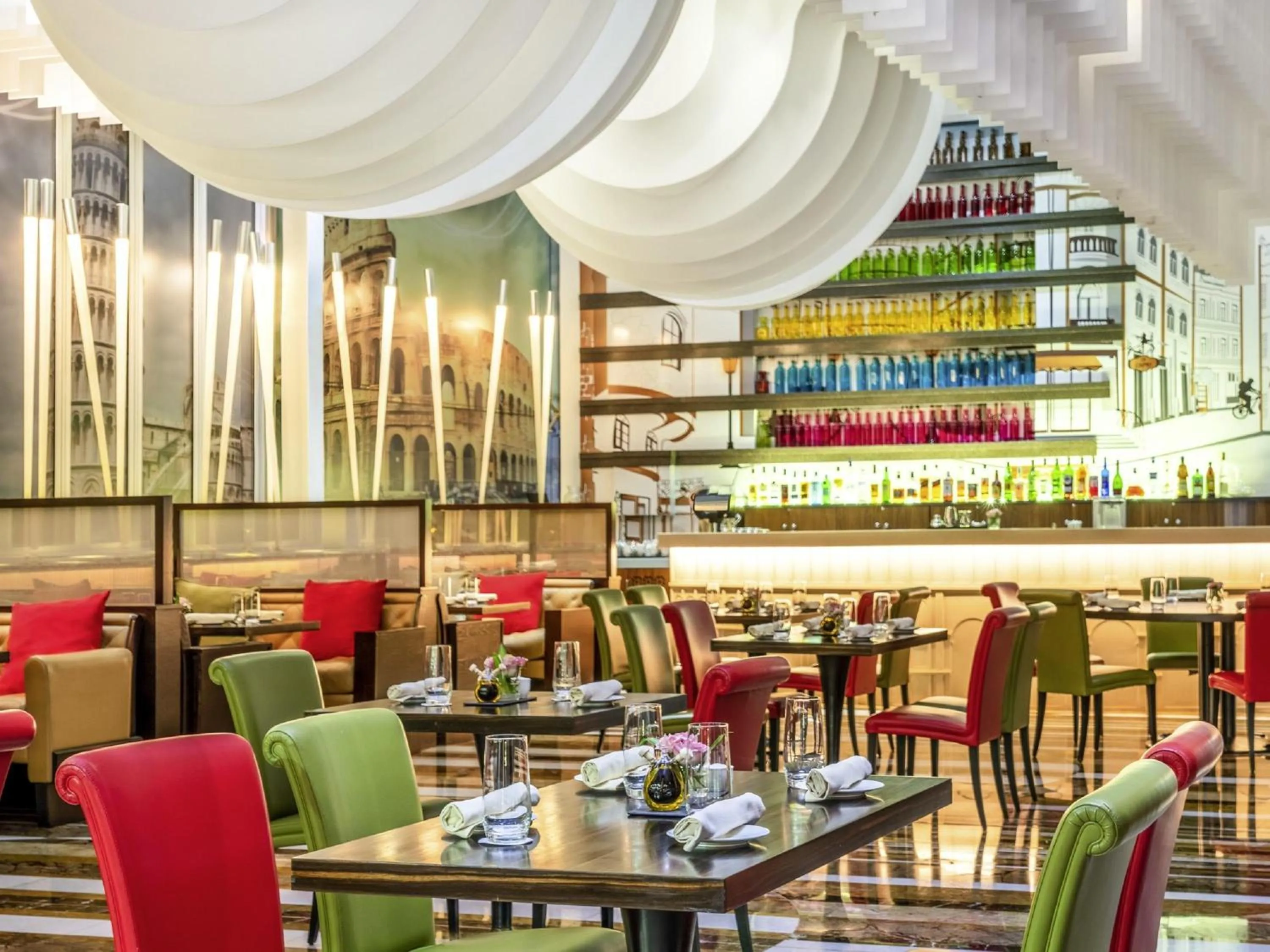 Restaurant/places to eat in La Cigale Hotel Managed by Accor