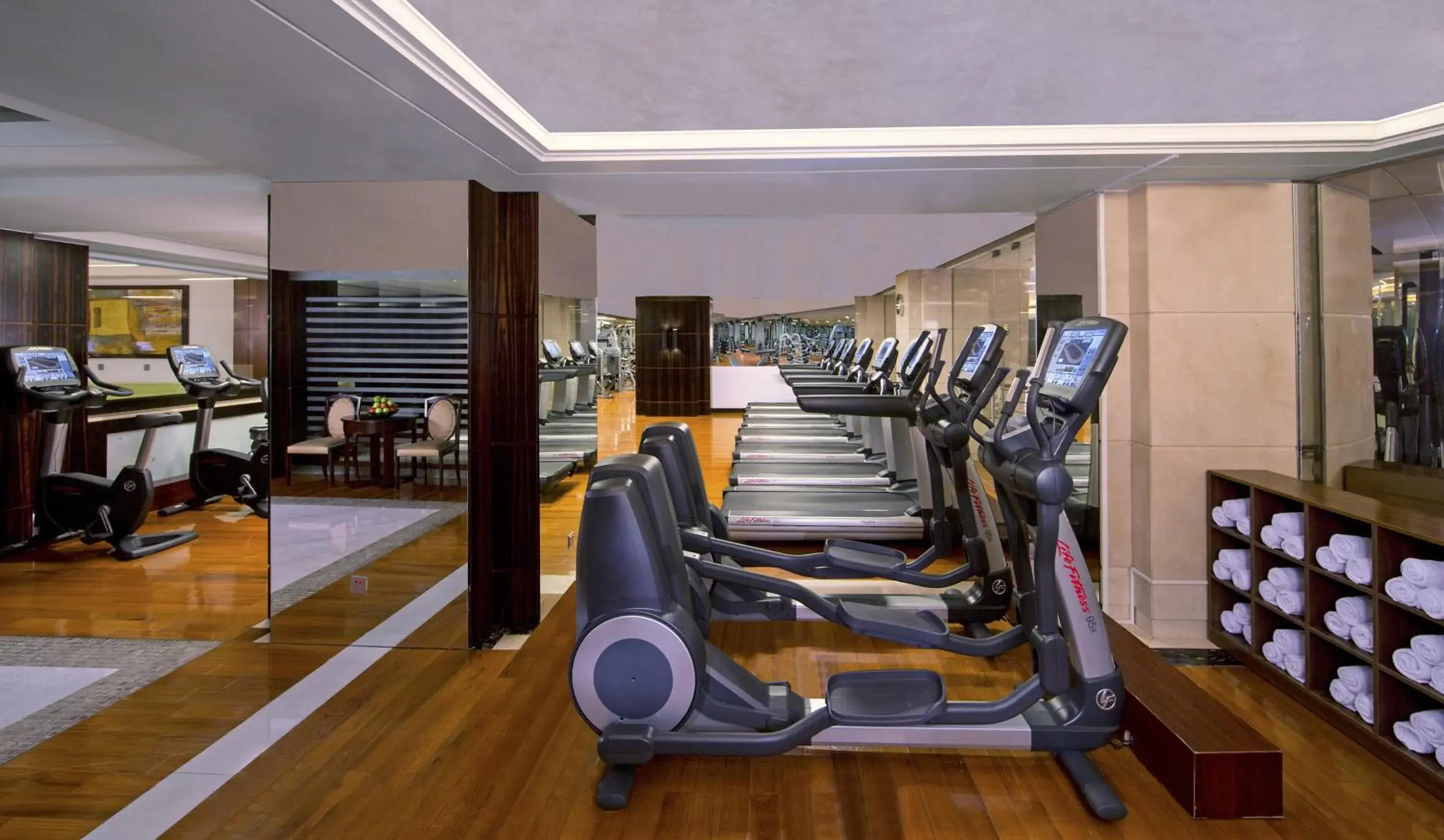 Fitness centre/facilities in La Cigale Hotel Managed by Accor Fitness centre/facilities in La Cigale Hotel Managed by Accor