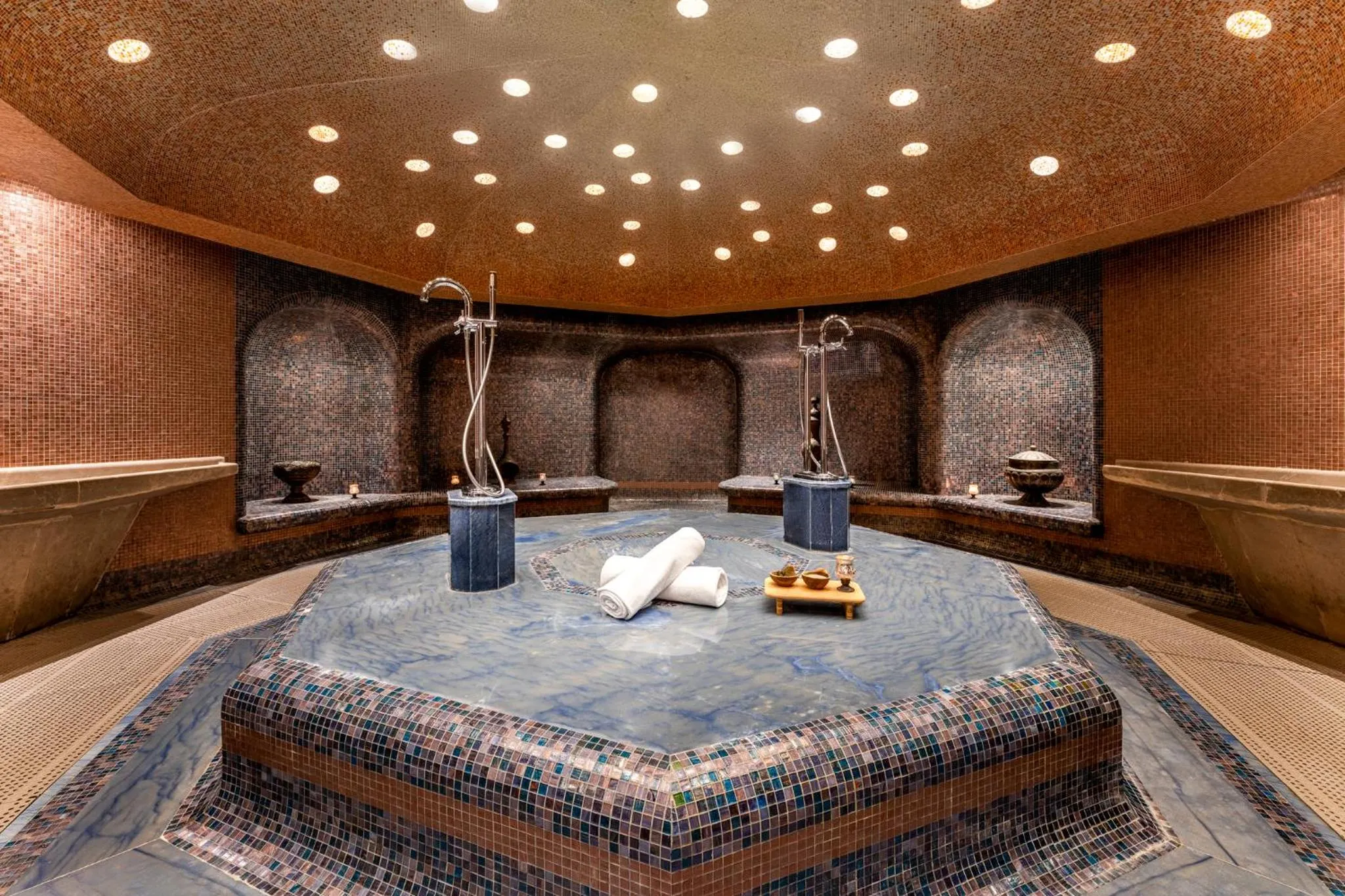 Hot Spring Bath in La Cigale Hotel Managed by Accor