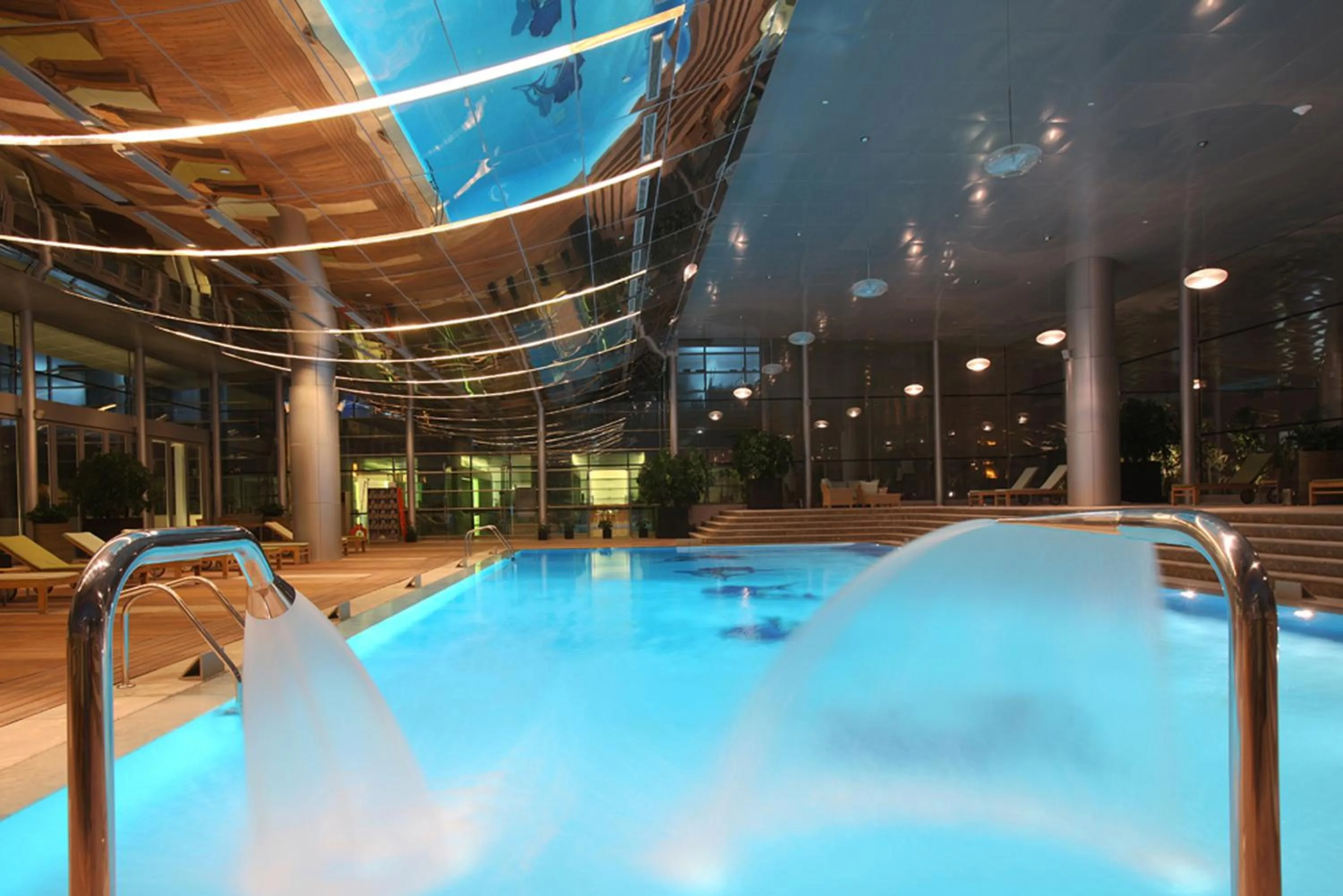 Swimming pool in La Cigale Hotel Managed by Accor