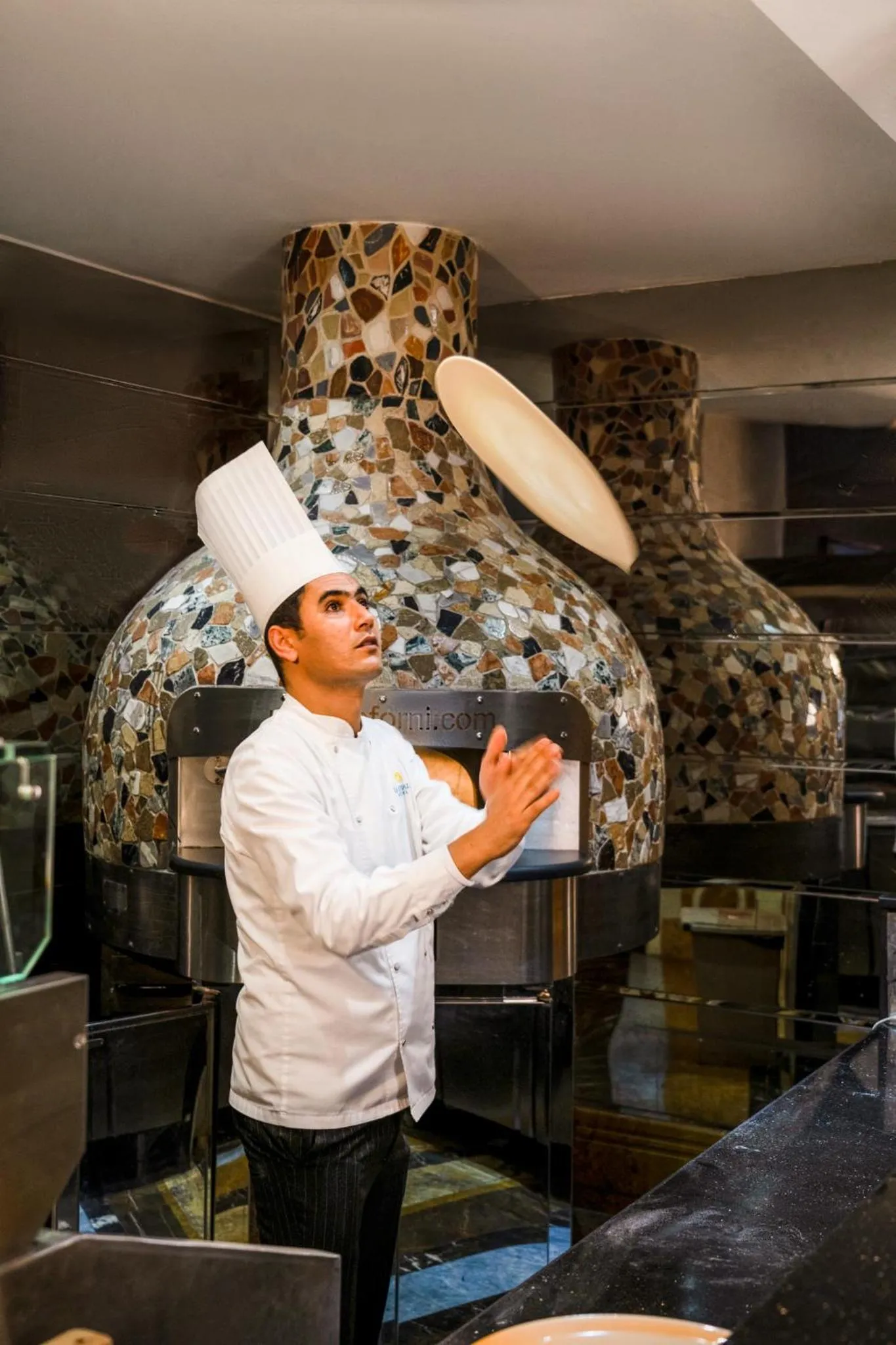 Restaurant/places to eat in La Cigale Hotel Managed by Accor