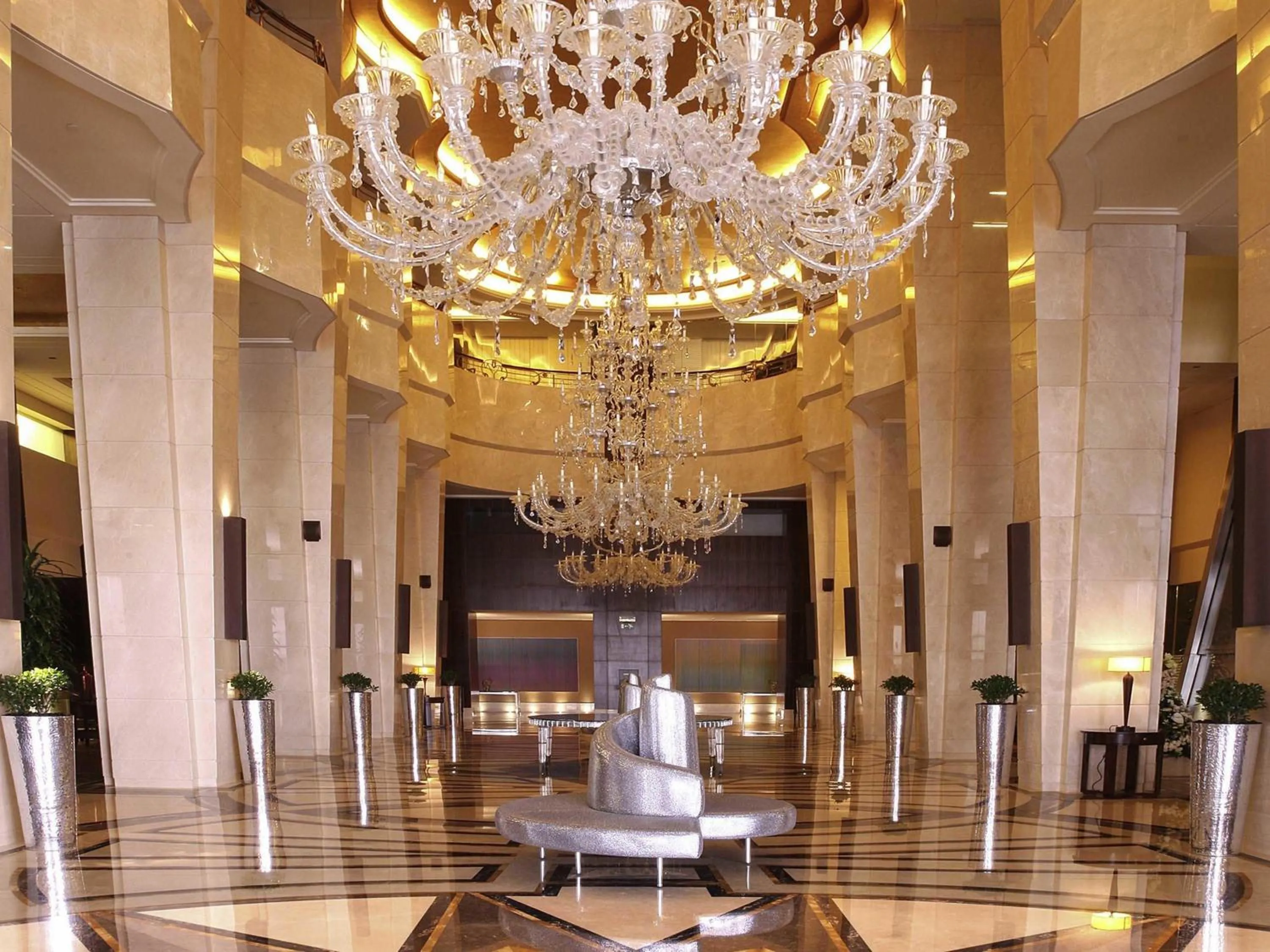 Restaurant/places to eat in La Cigale Hotel Managed by Accor