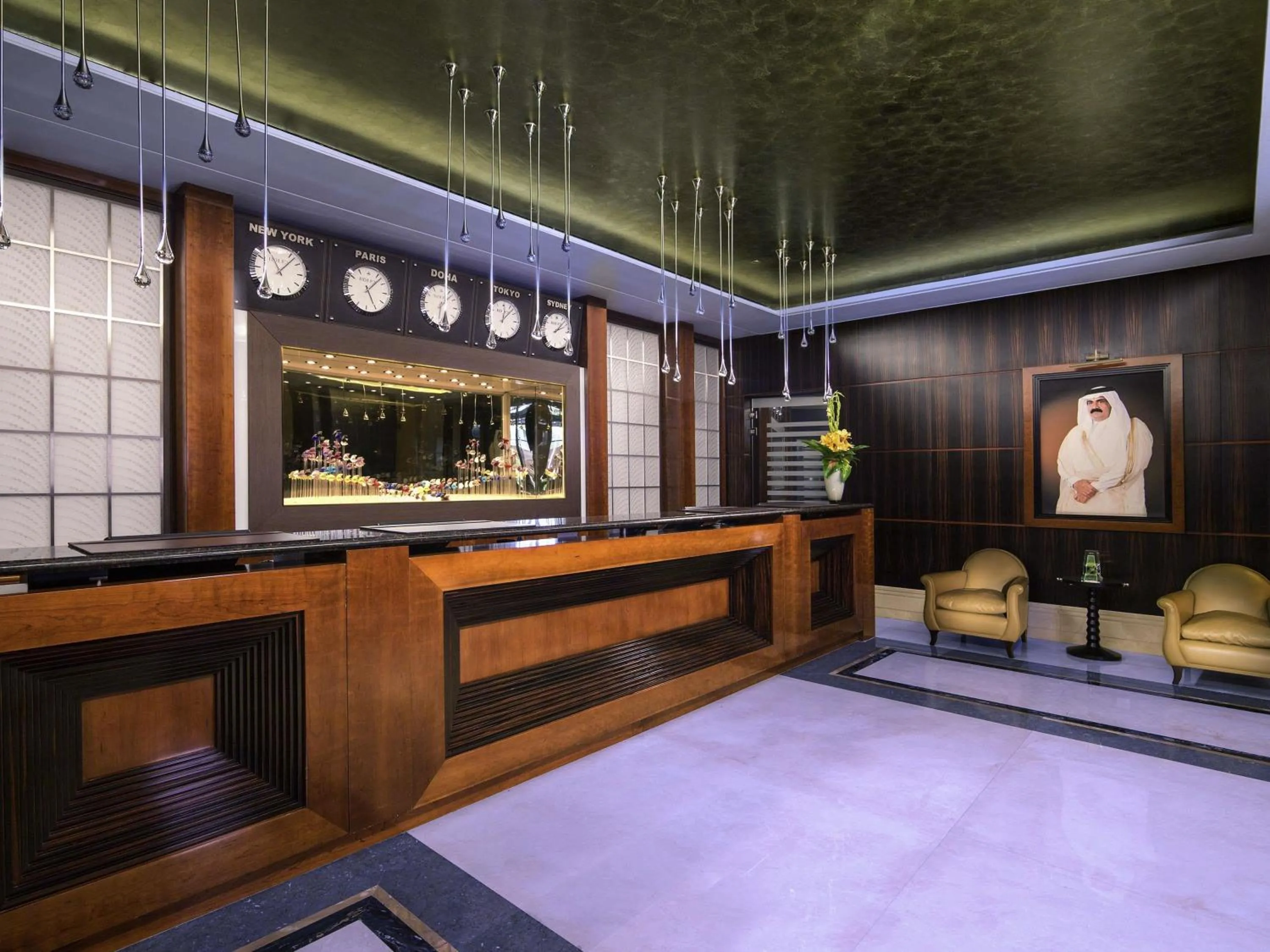 Restaurant/places to eat in La Cigale Hotel Managed by Accor