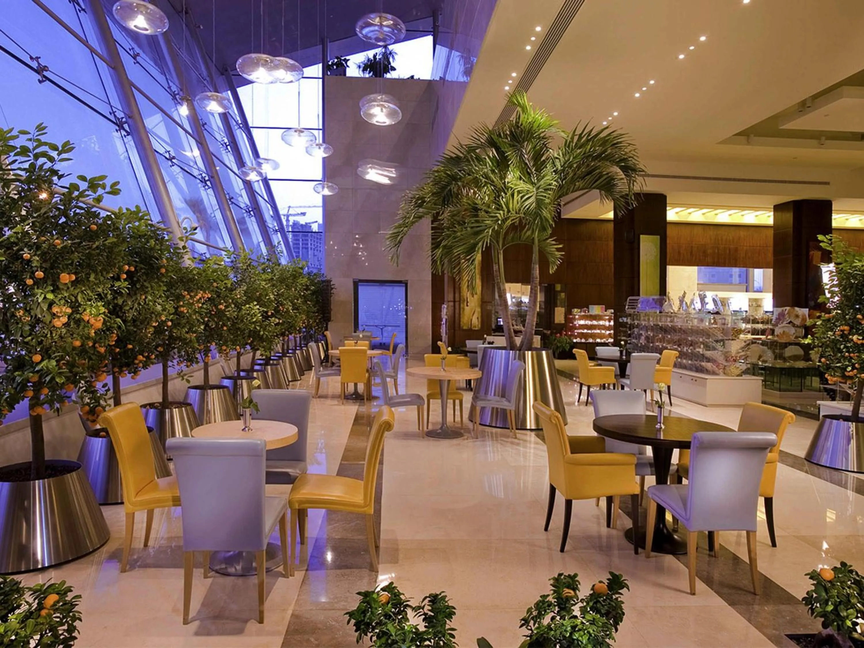 Restaurant/places to eat in La Cigale Hotel Managed by Accor