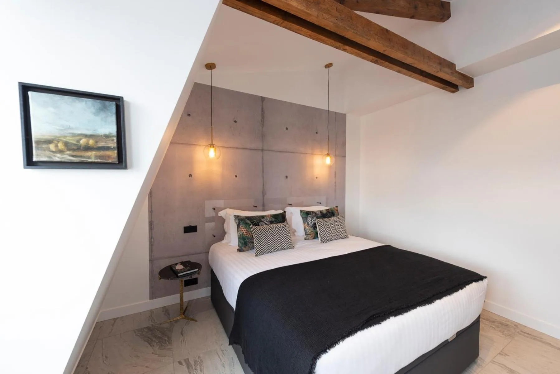 Other, Bed in O'Lord, 4 Etoiles, Residence de Luxe Champs-Elysees