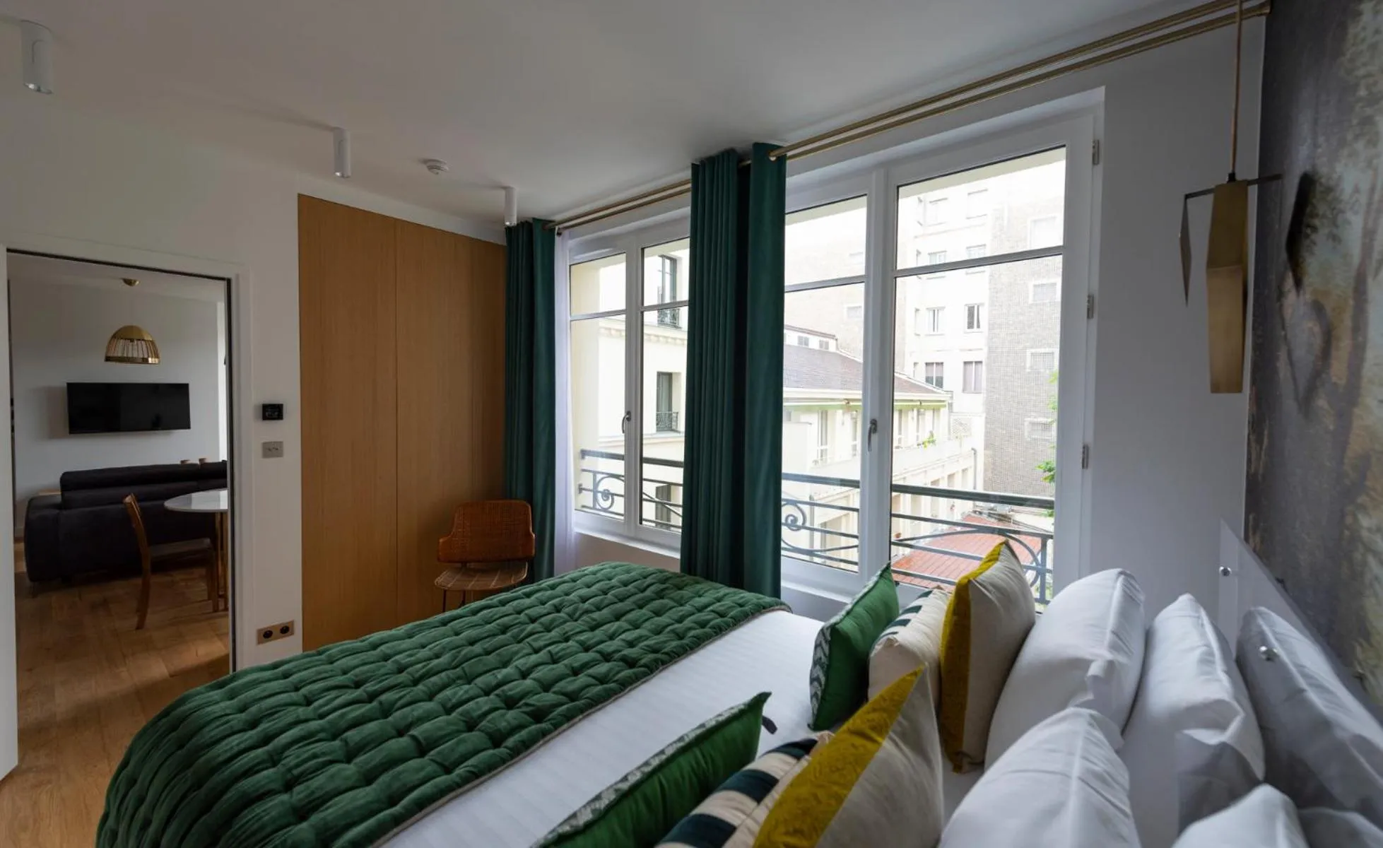 Other, Bed in O'Lord, 4 Etoiles, Residence de Luxe Champs-Elysees
