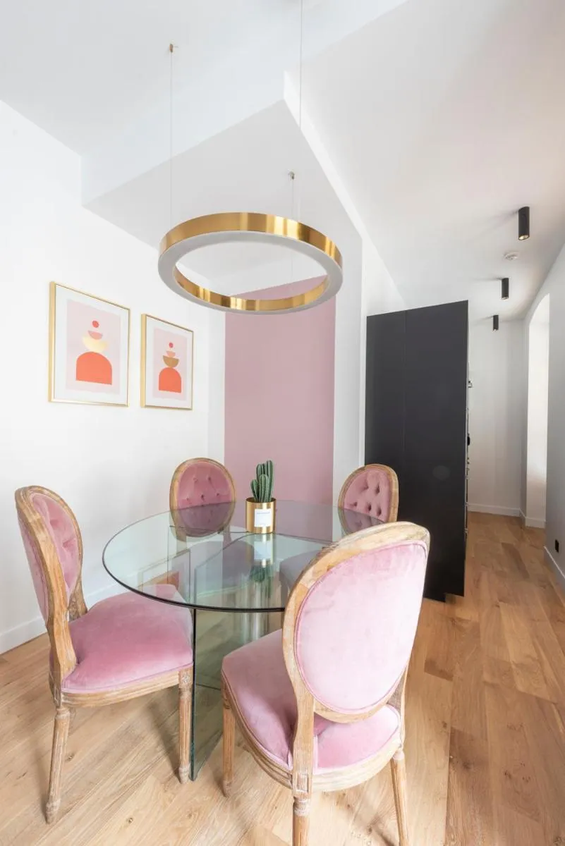 Kitchen or kitchenette in O'Lord, 4 Etoiles, Residence de Luxe Champs-Elysees