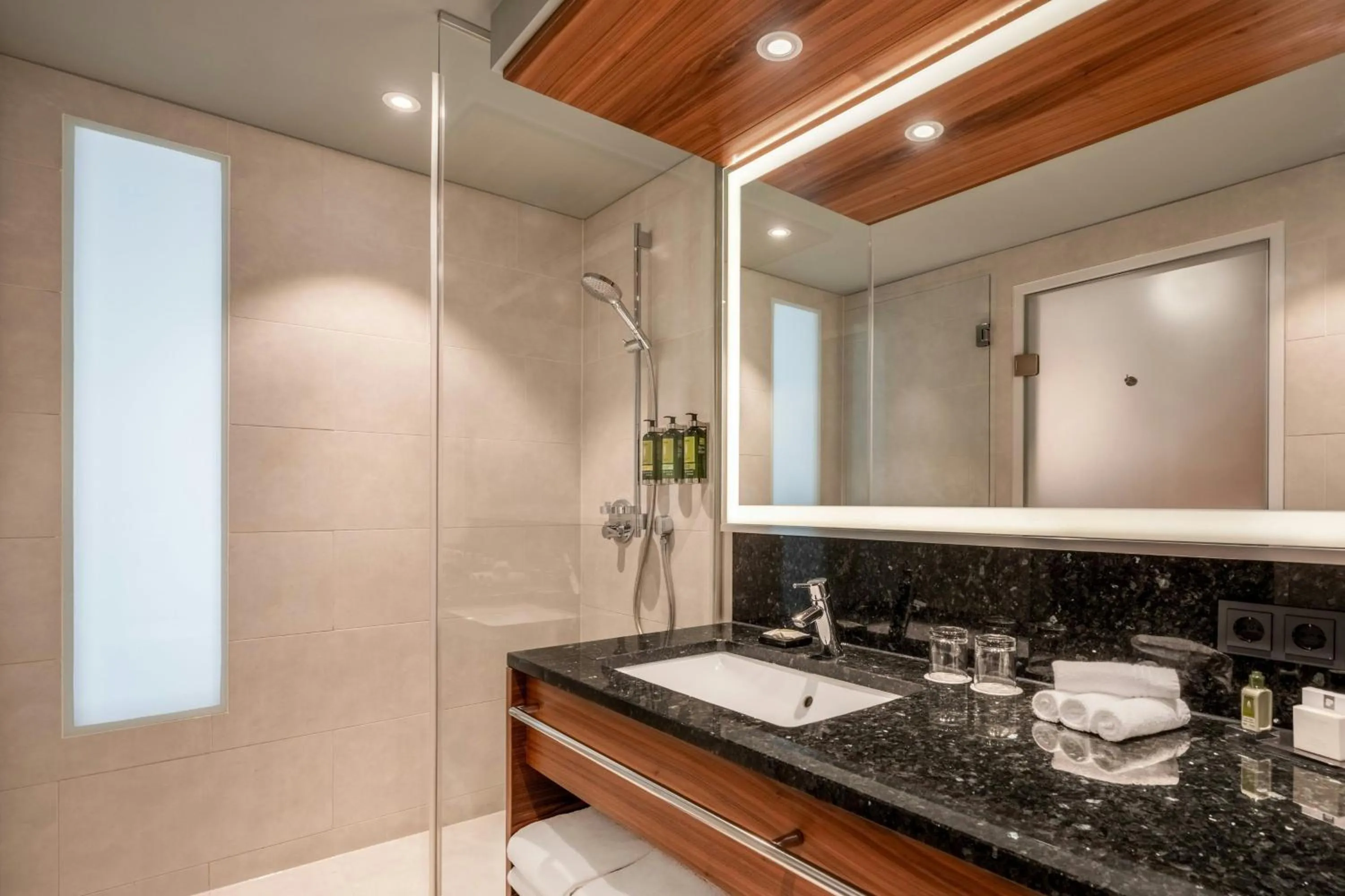 Bathroom in Vienna Marriott Hotel