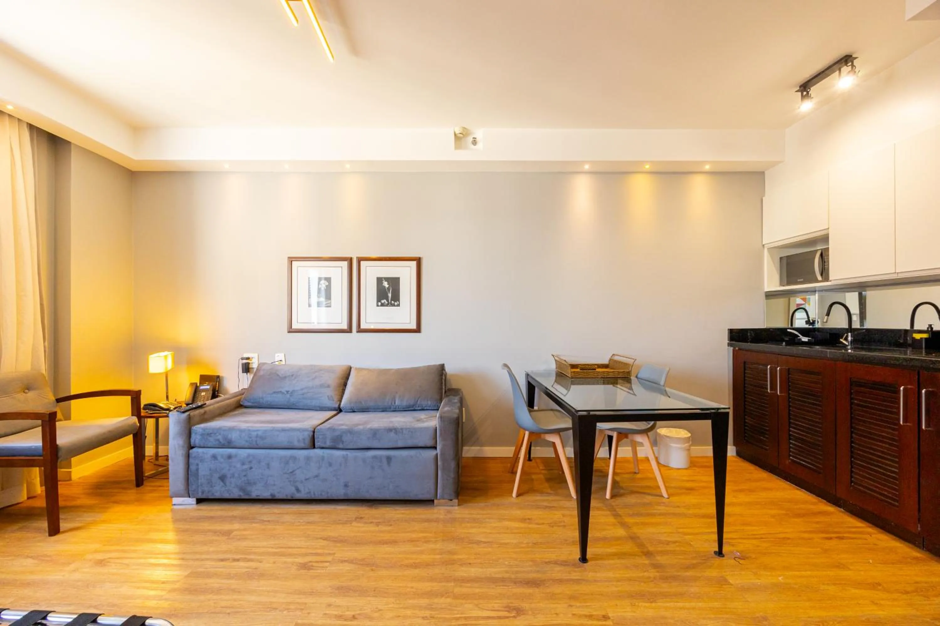 Classic Apartment in QSA - Anora Spaces - Metropolis Alphaville