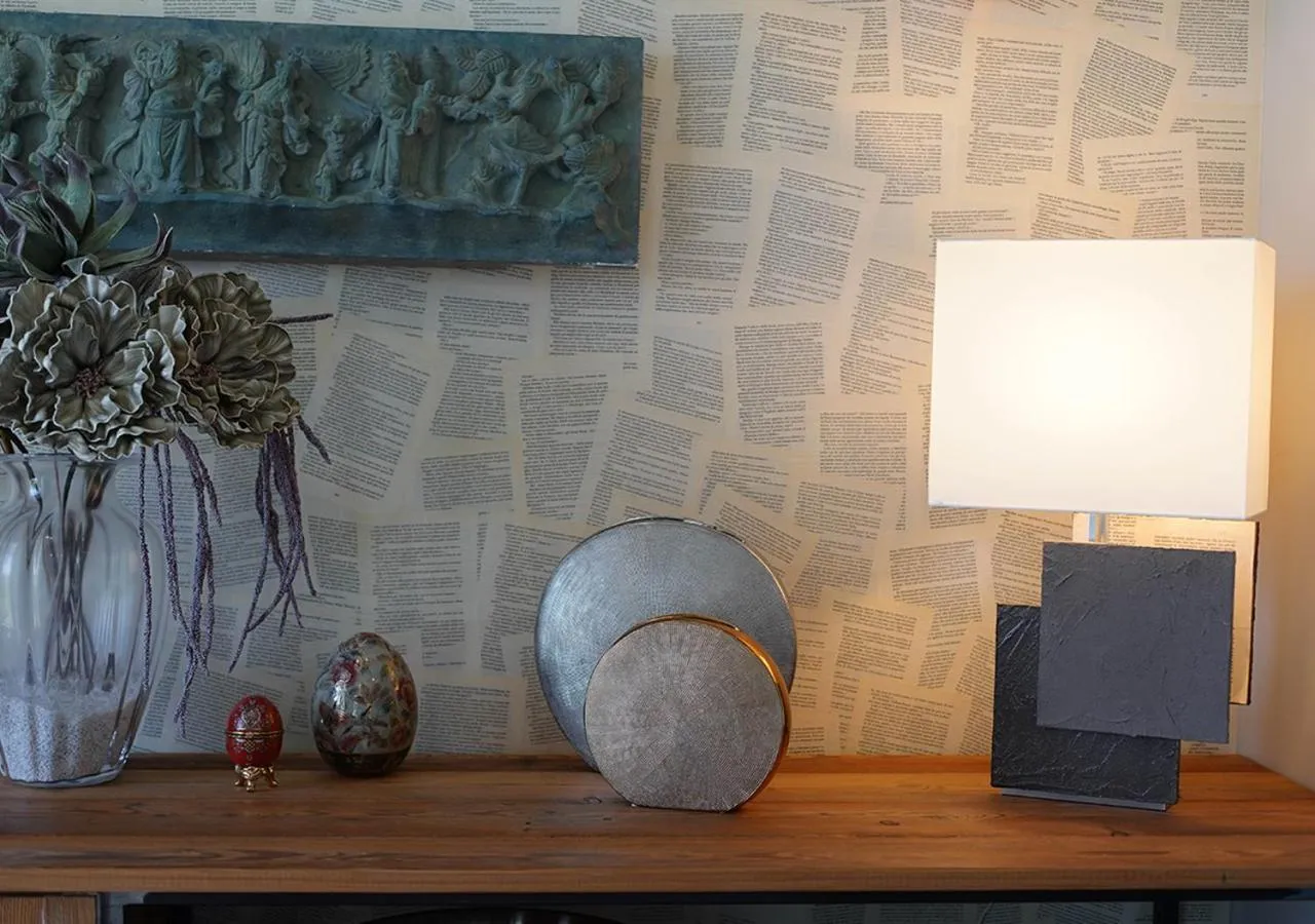 Decorative detail in The Lake House