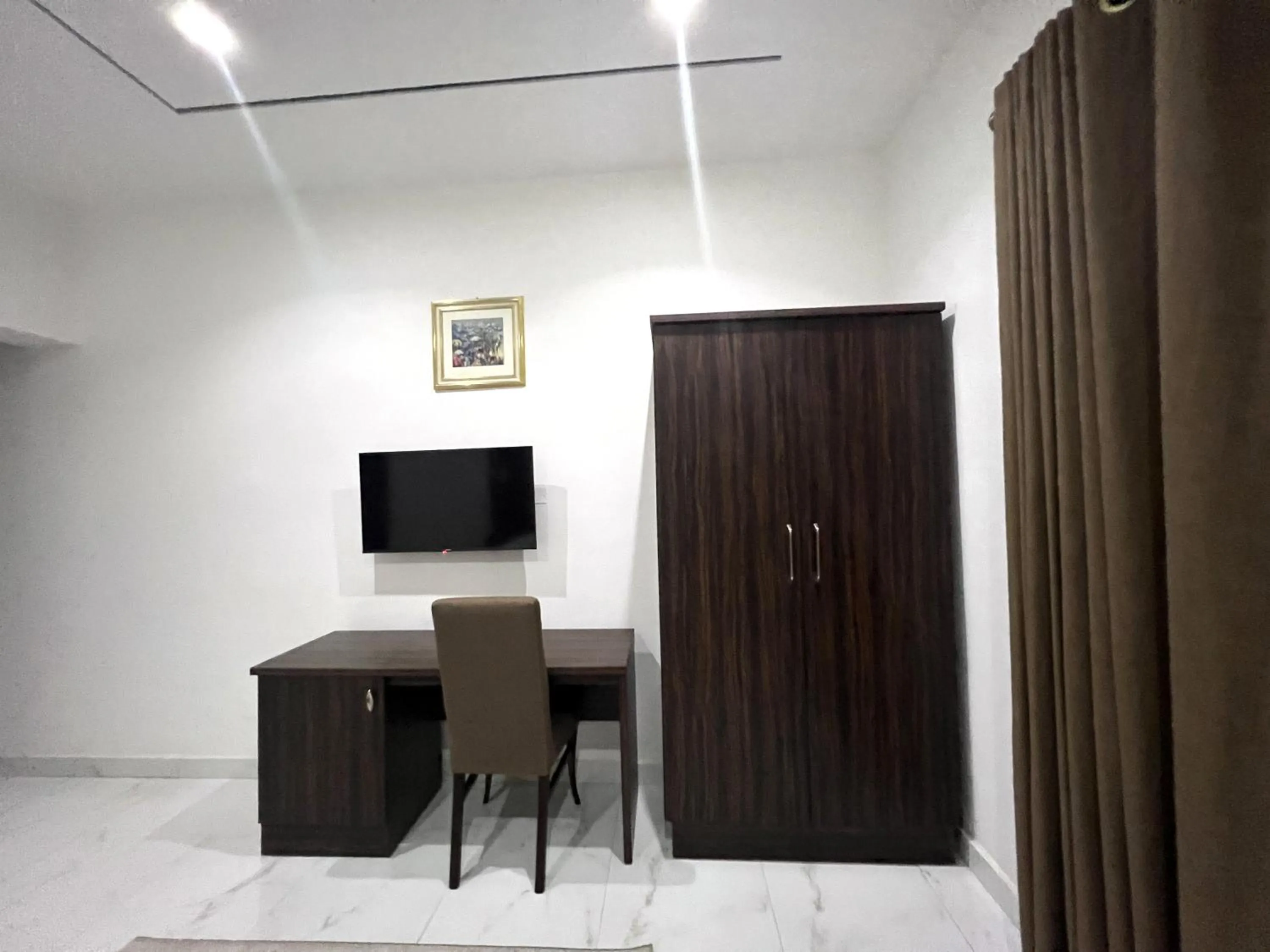 Communal lounge/ TV room in Riviera Hotel, Apartments & Resorts