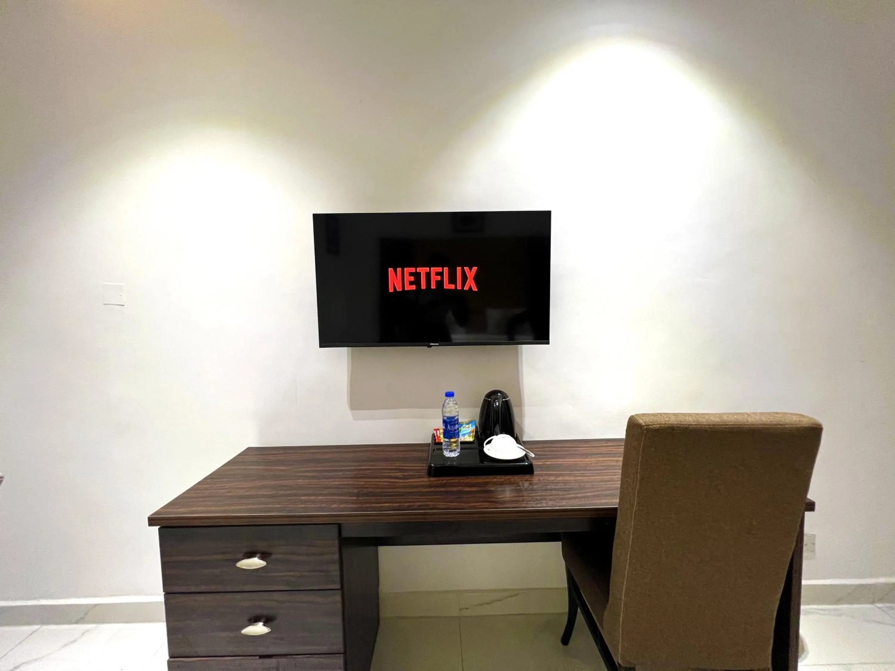 Communal lounge/ TV room in Riviera Hotel, Apartments & Resorts