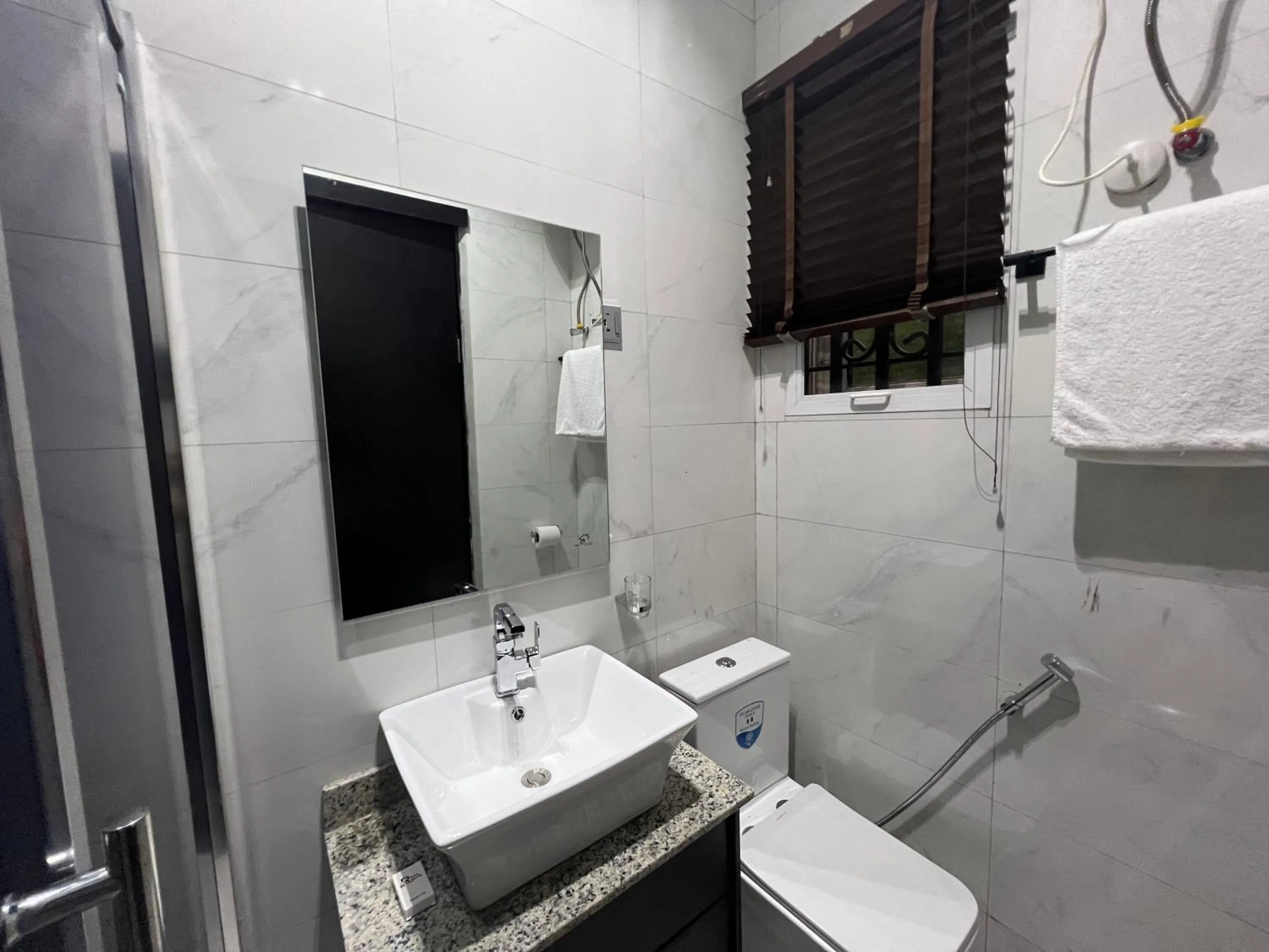 Shower in Riviera Hotel, Apartments & Resorts