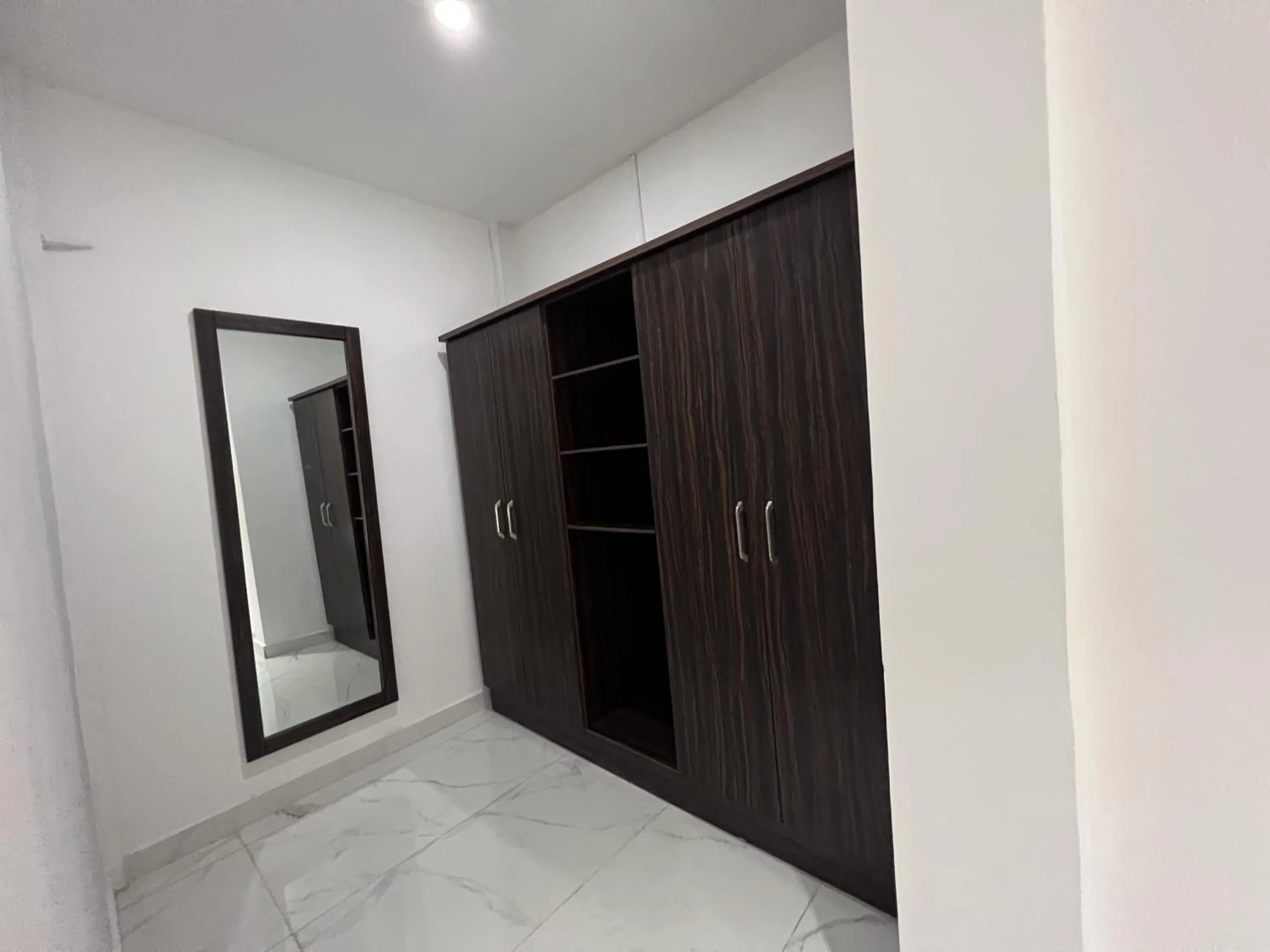wardrobe in Riviera Hotel, Apartments & Resorts