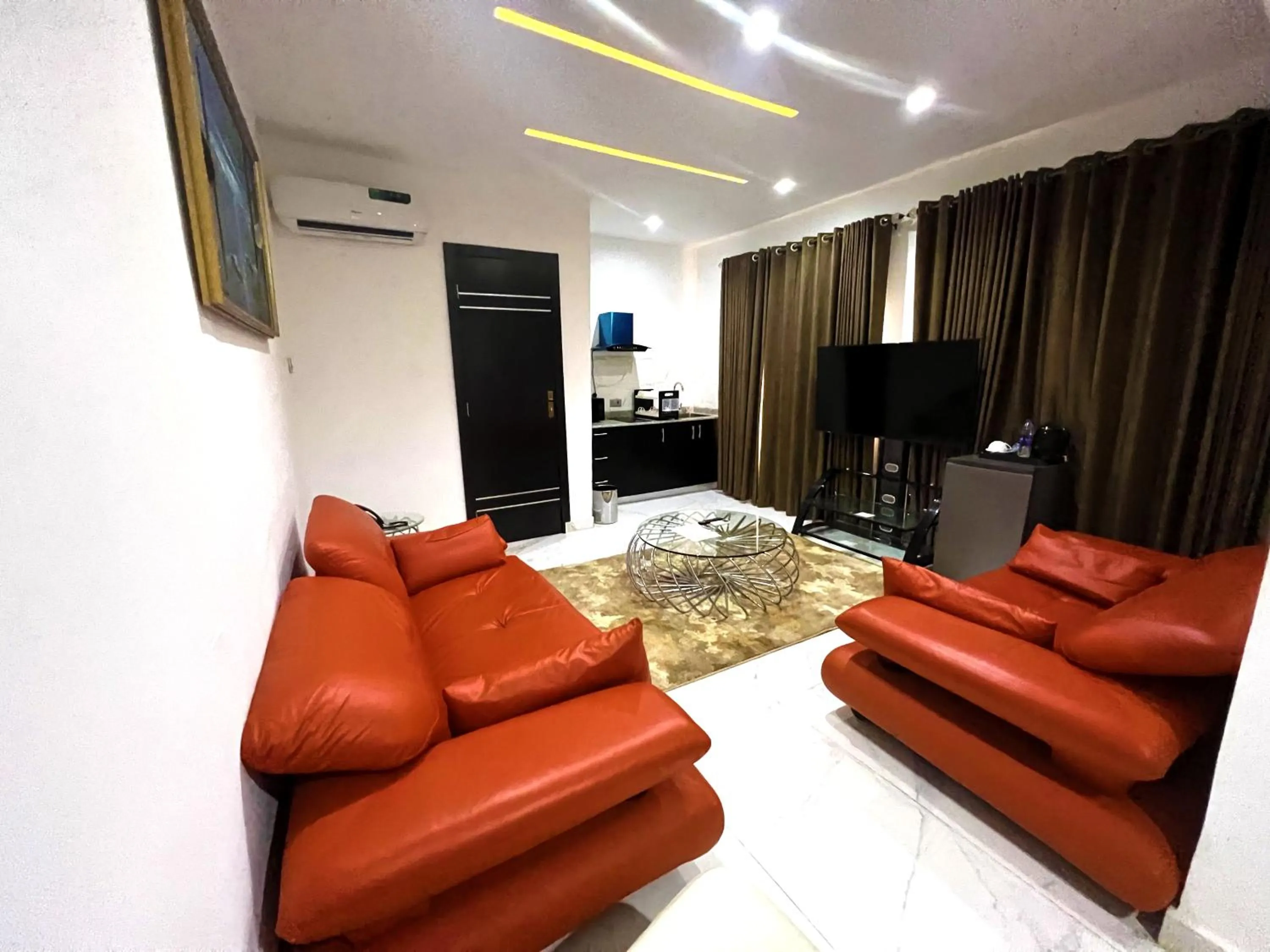 Communal lounge/ TV room in Riviera Hotel, Apartments & Resorts