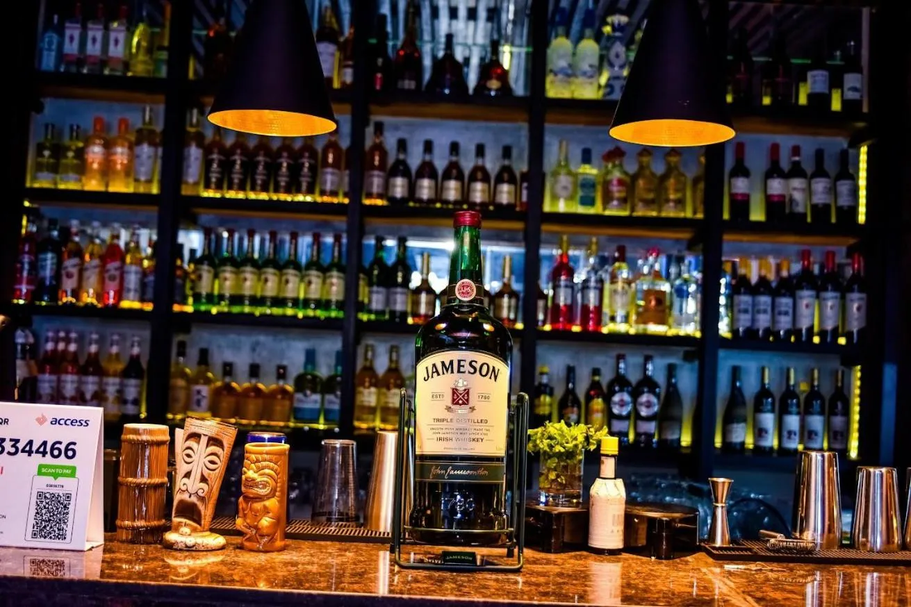 Nightclub / DJ in Riviera Hotel, Apartments & Resorts