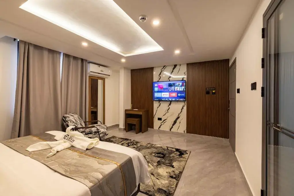 TV and multimedia, Bed in The Cabyn TV and multimedia, Bed in The Cabyn