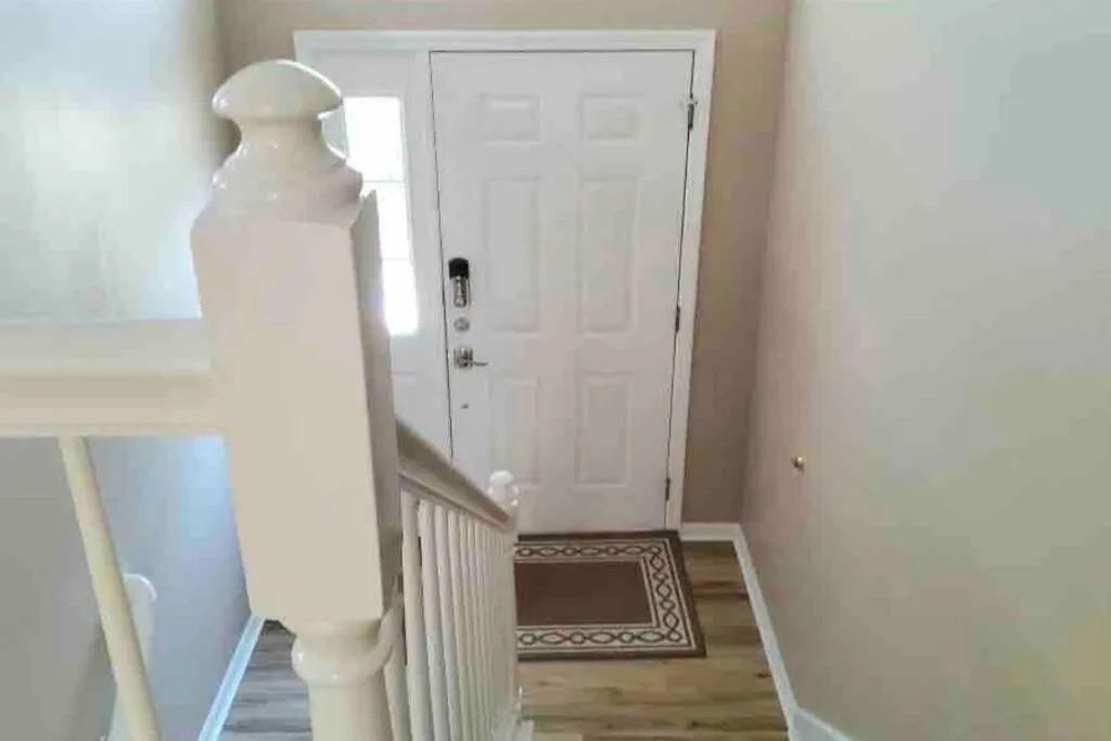 Smart Entire Loft, 3 br, 2 bath, with 3 tv