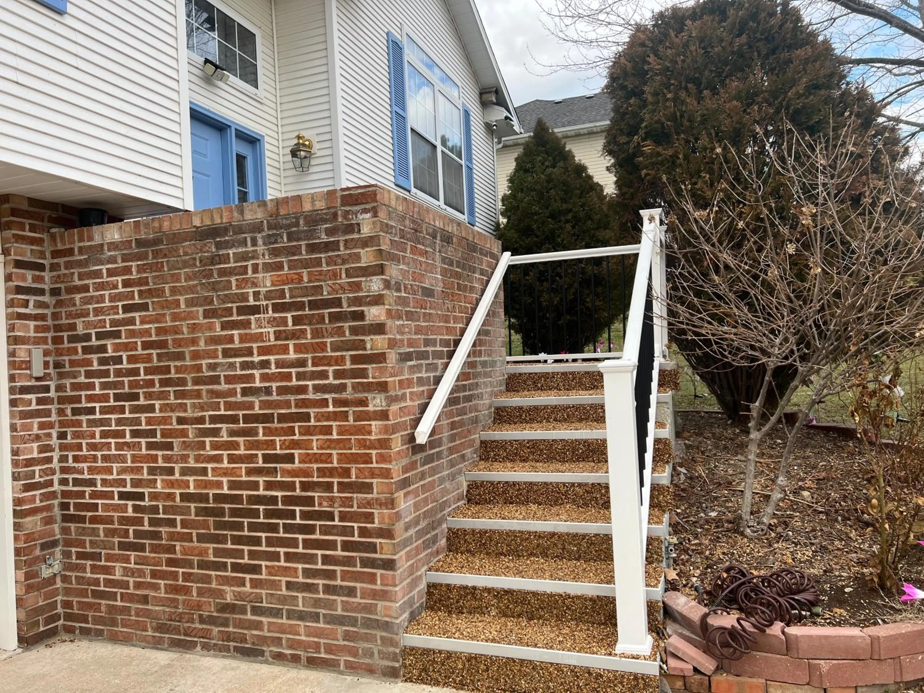 Smart Entire Loft, 3 br, 2 bath, with 3 tv