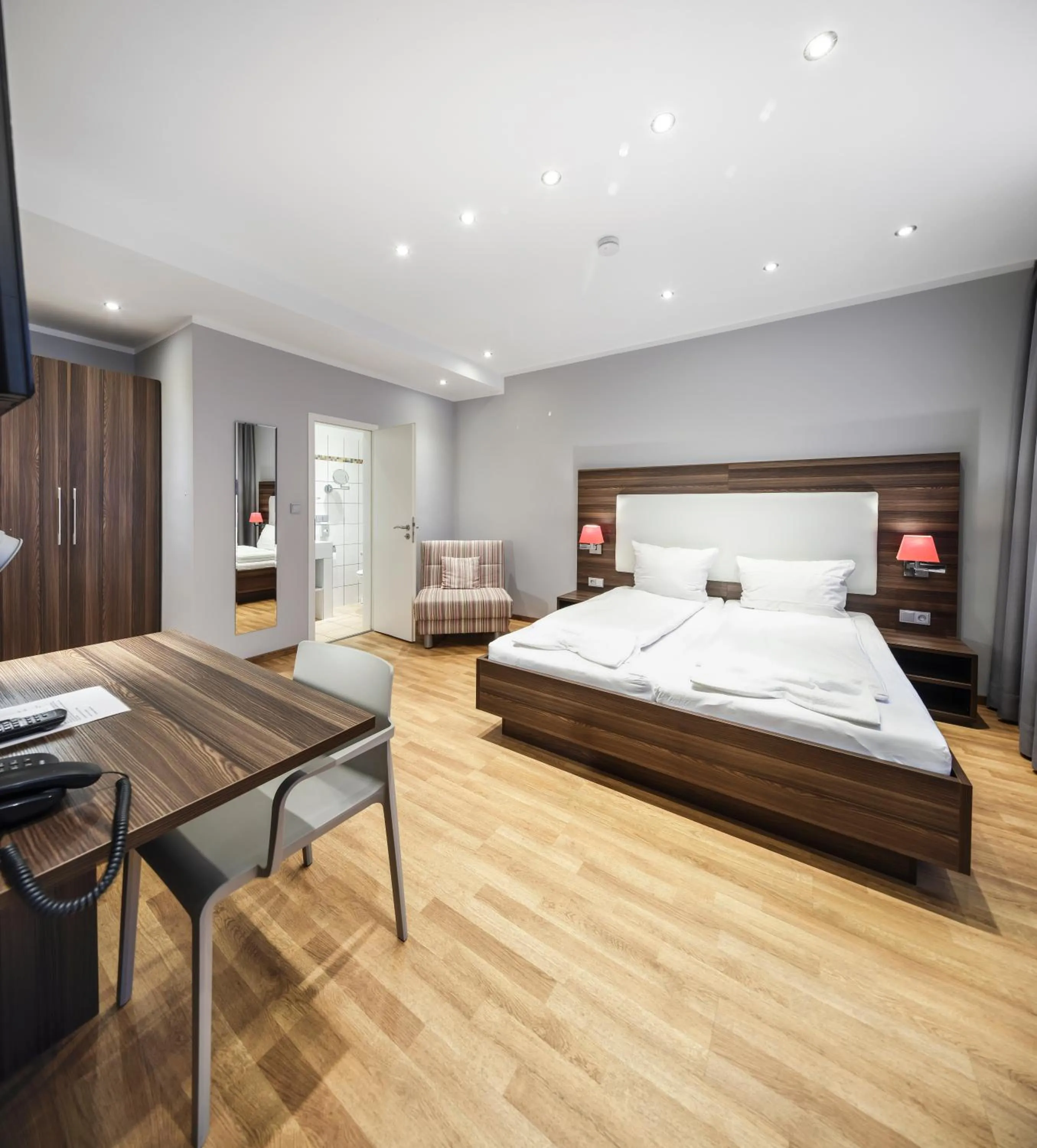 Photo of the whole room, Bed in BoardingWorld Heidelberg