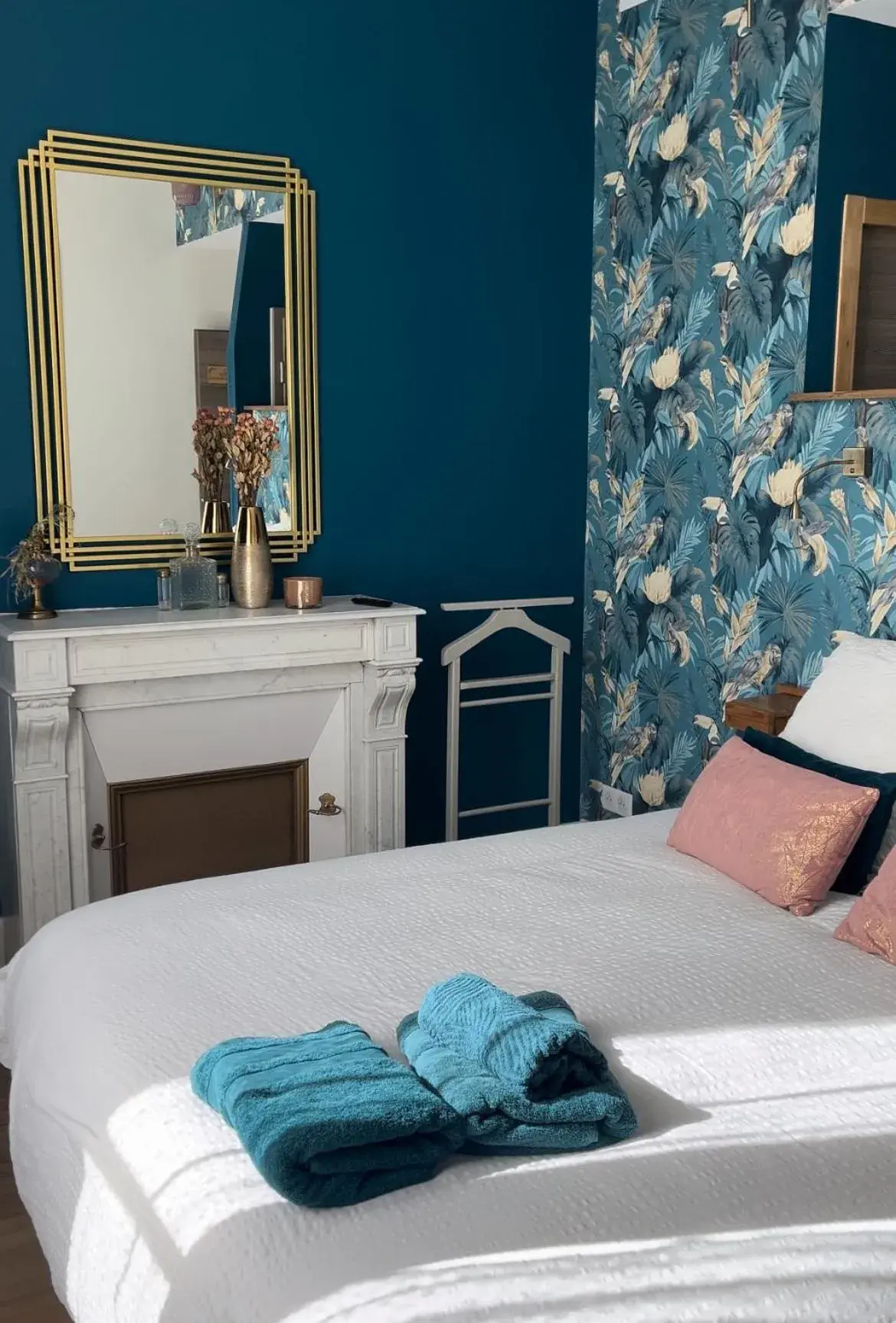 One-Bedroom Suite - single occupancy in La Belle Epoque & Spa - Maison d'hôtes One-Bedroom Suite - single occupancy in La Belle Epoque & Spa - Maison d'hôtes