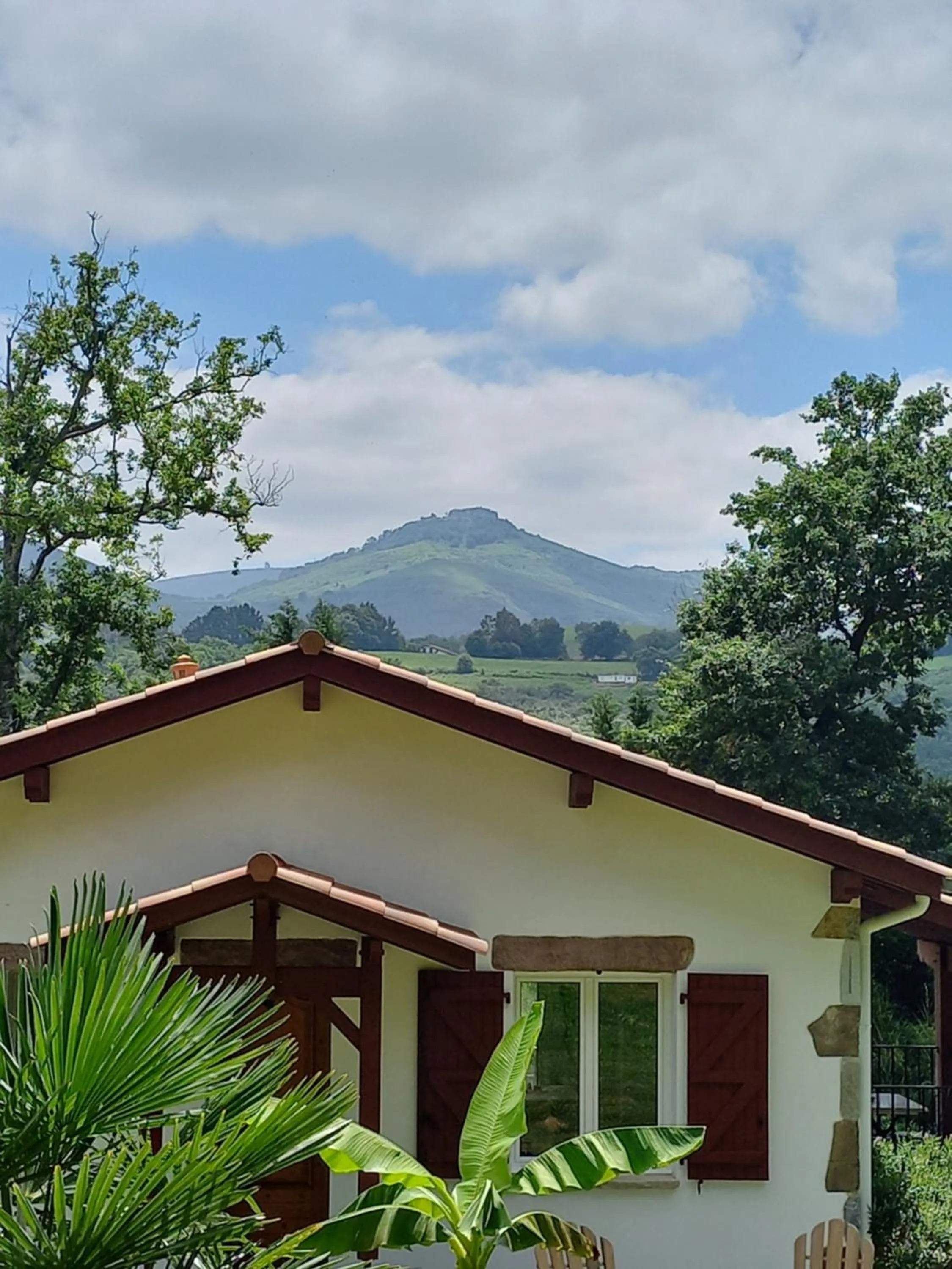 Natural landscape in VILLA XARAN ERDIAN Gîte LA PETITE MAISON