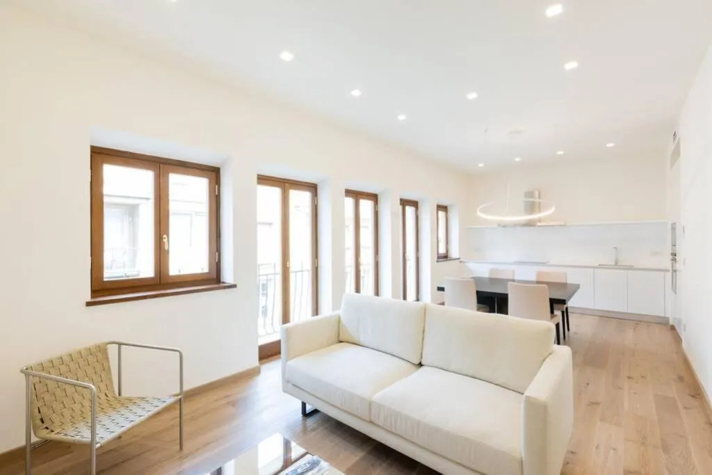 Communal lounge/ TV room in Ponte Vecchio Luxury Flat