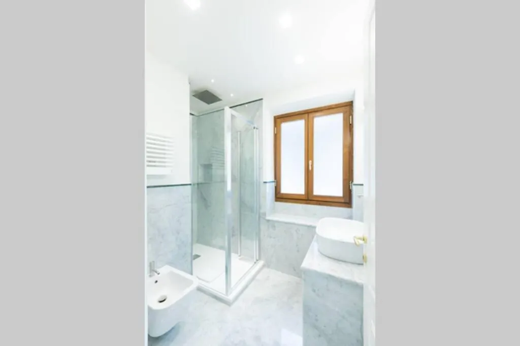 Bathroom in Ponte Vecchio Luxury Flat