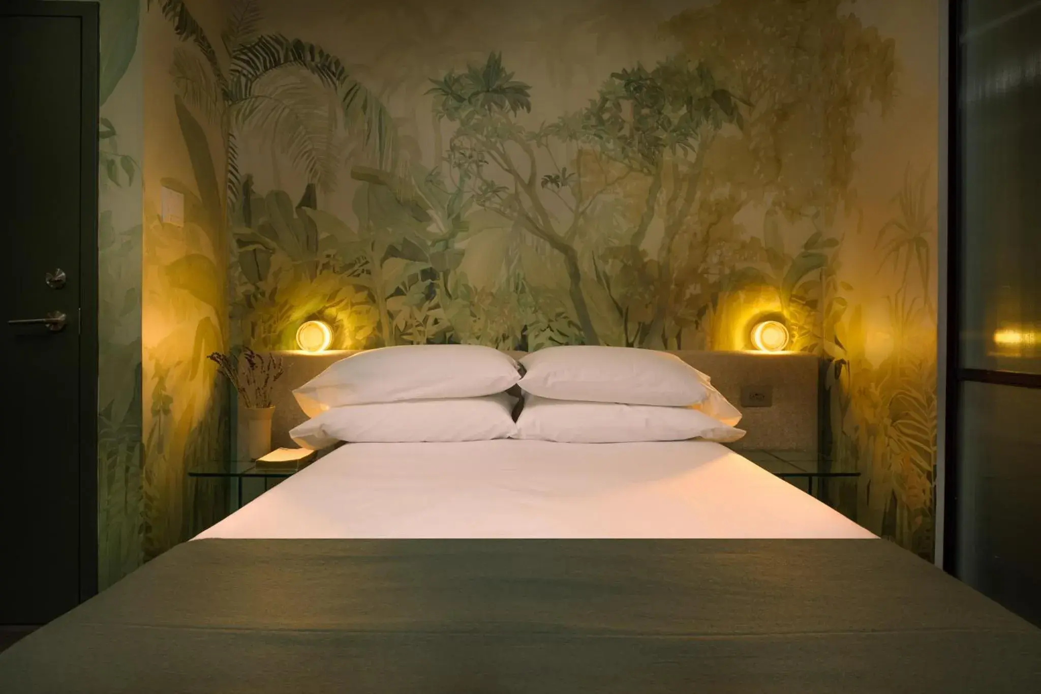 Bed in Ode Bed in Ode